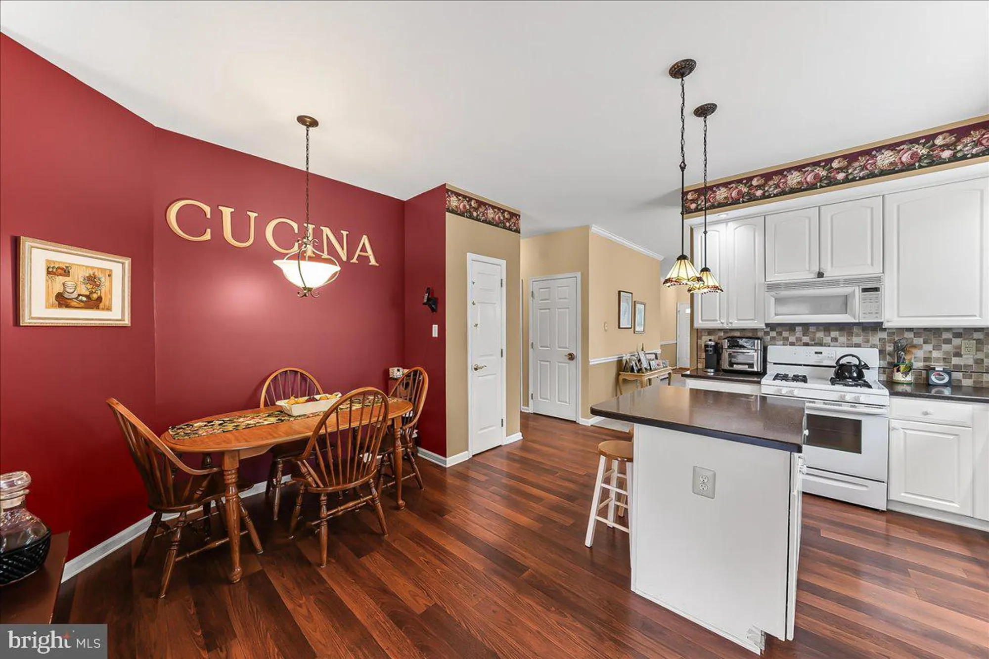 Property Slideshow image 11 of 32 | 453 e glenview dr, West Grove, PA, 19390