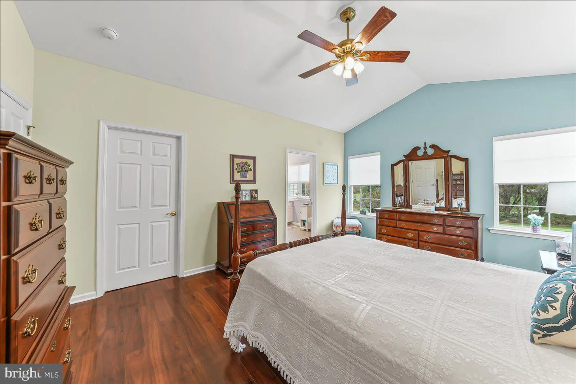 Property Slideshow image 18 of 32 | 453 e glenview dr, West Grove, PA, 19390