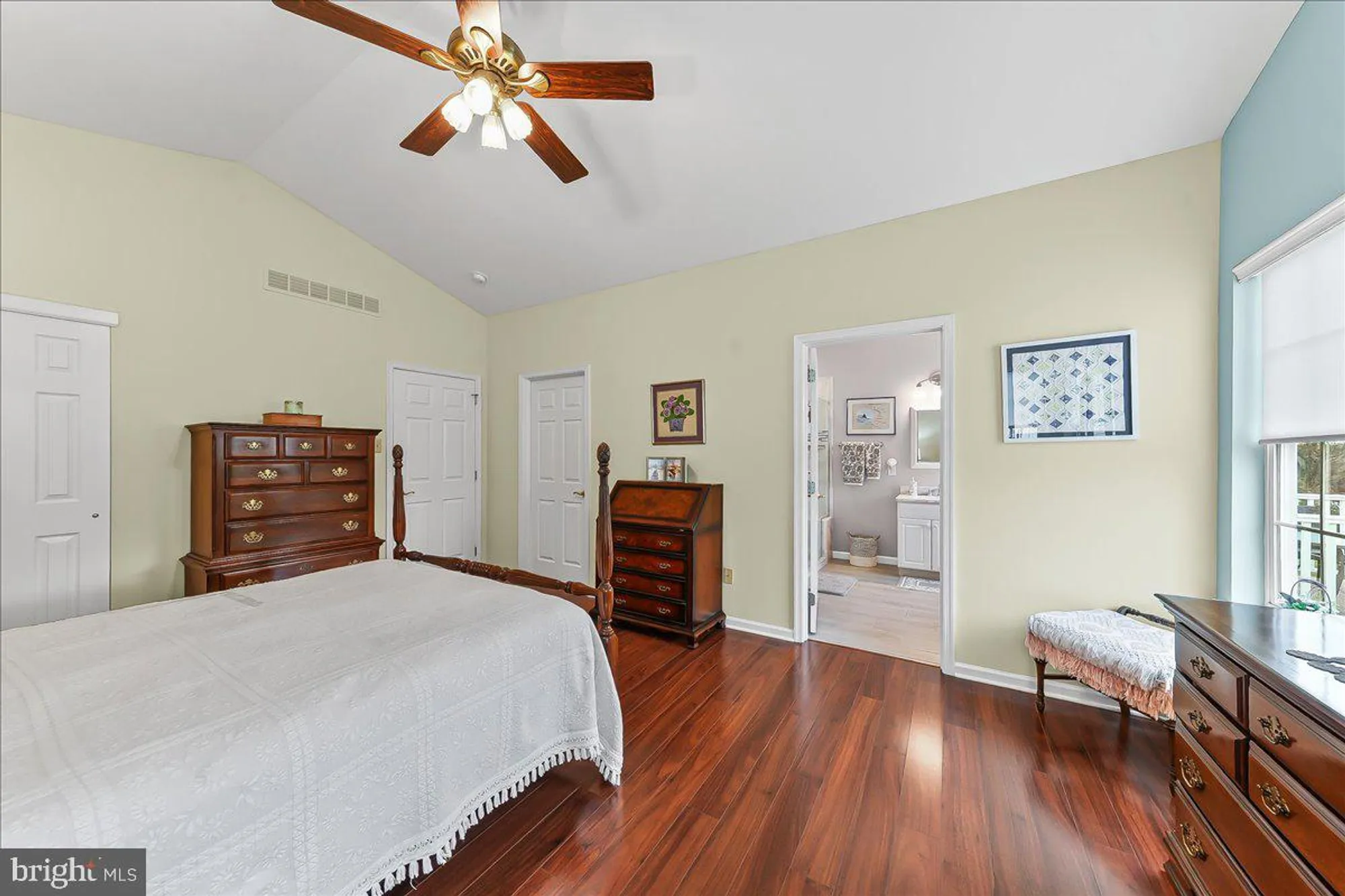 Property Slideshow image 19 of 32 | 453 e glenview dr, West Grove, PA, 19390