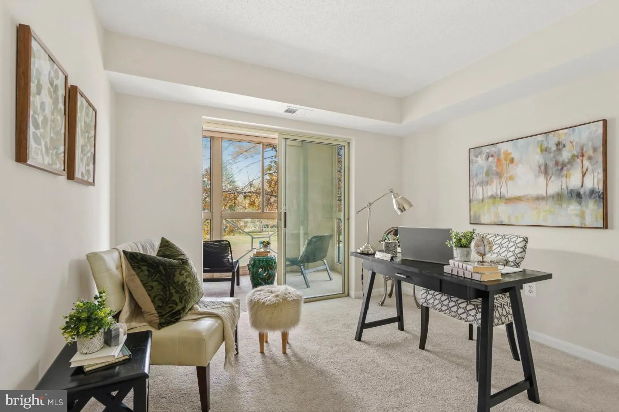 Property Slideshow image 24 of 51 | 14801 pennfield cir apt 203, Silver Spring, MD, 20906