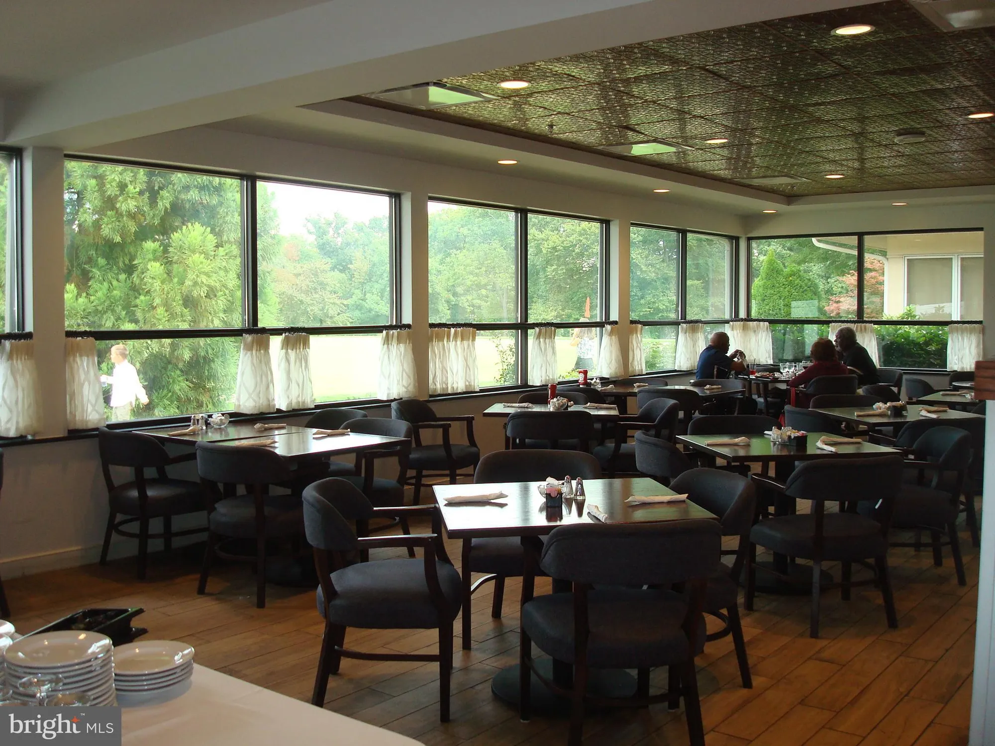 Property Slideshow image 33 of 51 | 14801 pennfield cir apt 203, Silver Spring, MD, 20906