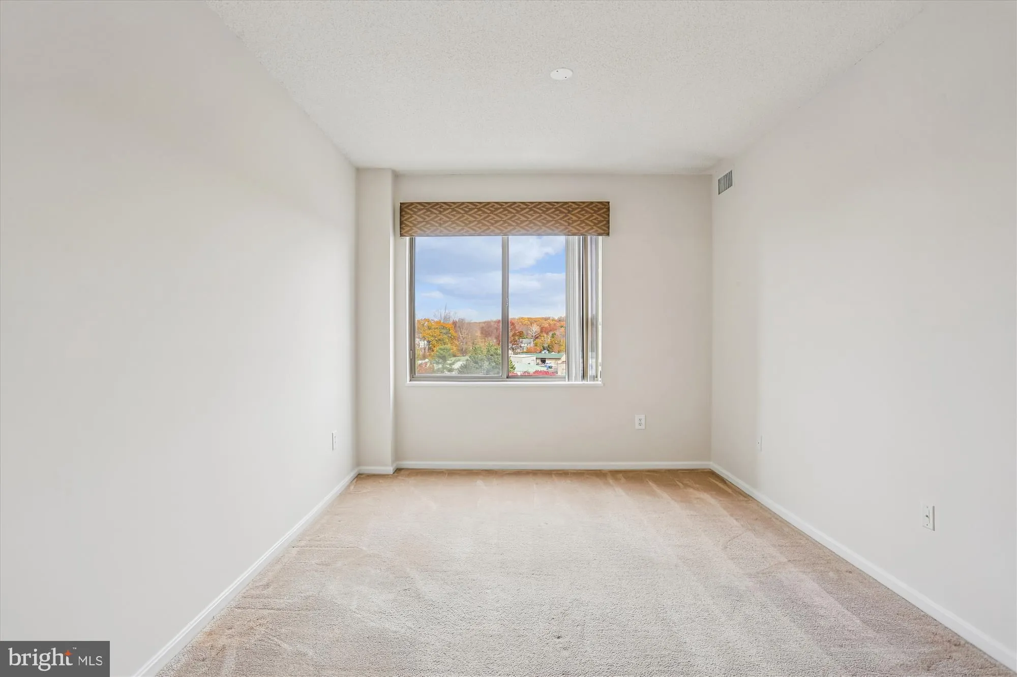 Property Slideshow image 42 of 97 | 3210 n leisure world blvd apt 610, Silver Spring, MD, 20906