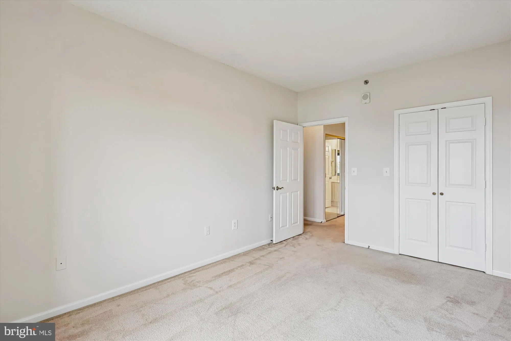 Property Slideshow image 45 of 97 | 3210 n leisure world blvd apt 610, Silver Spring, MD, 20906