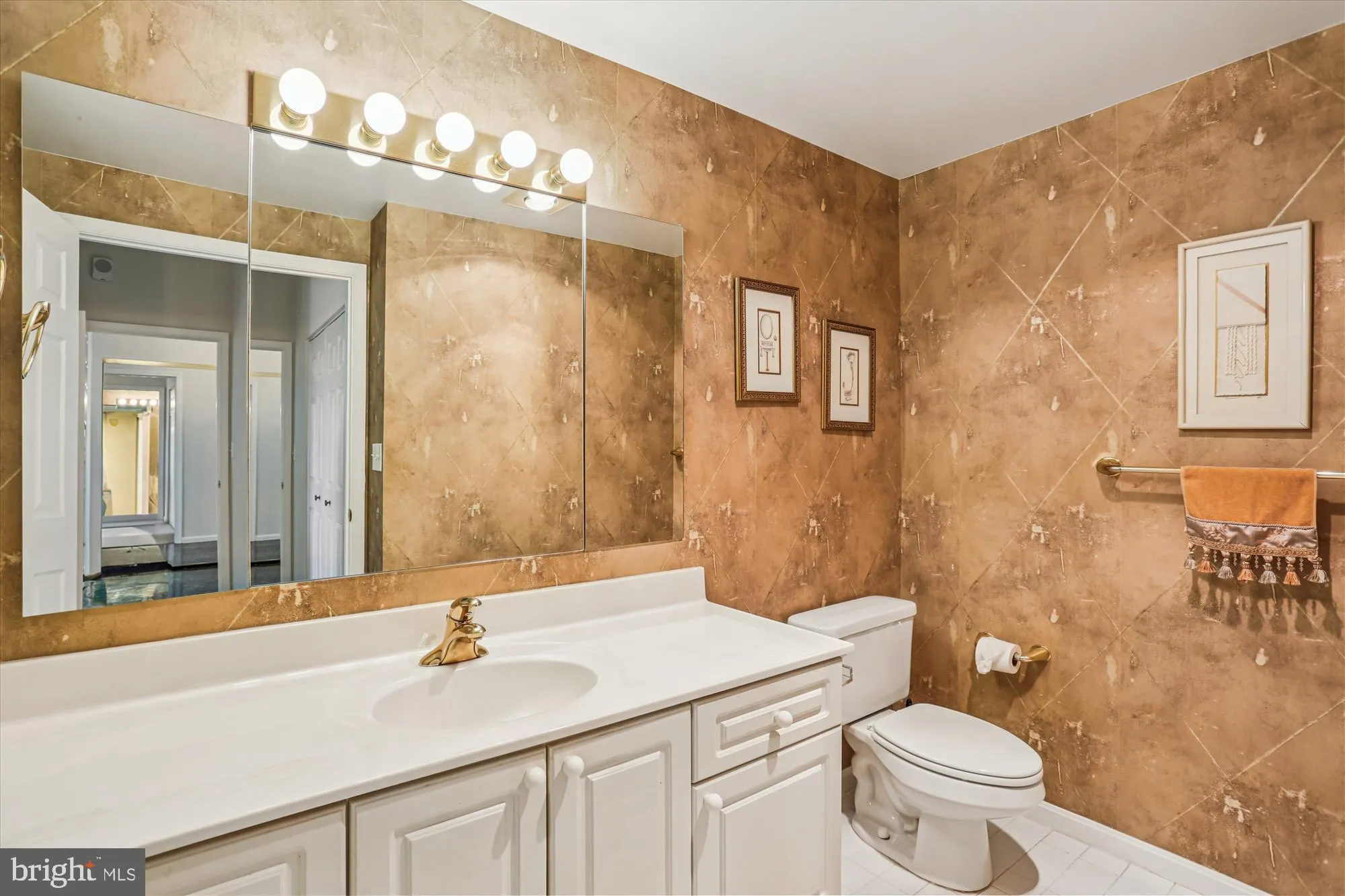 Property Slideshow image 38 of 97 | 3210 n leisure world blvd apt 610, Silver Spring, MD, 20906