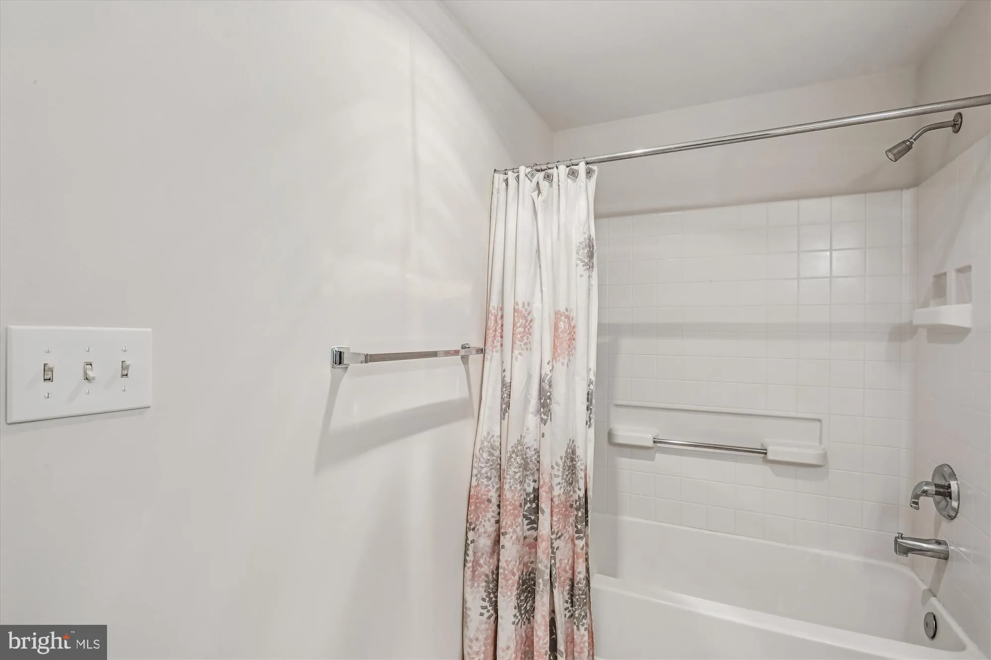 Property Slideshow image 37 of 97 | 3210 n leisure world blvd apt 610, Silver Spring, MD, 20906