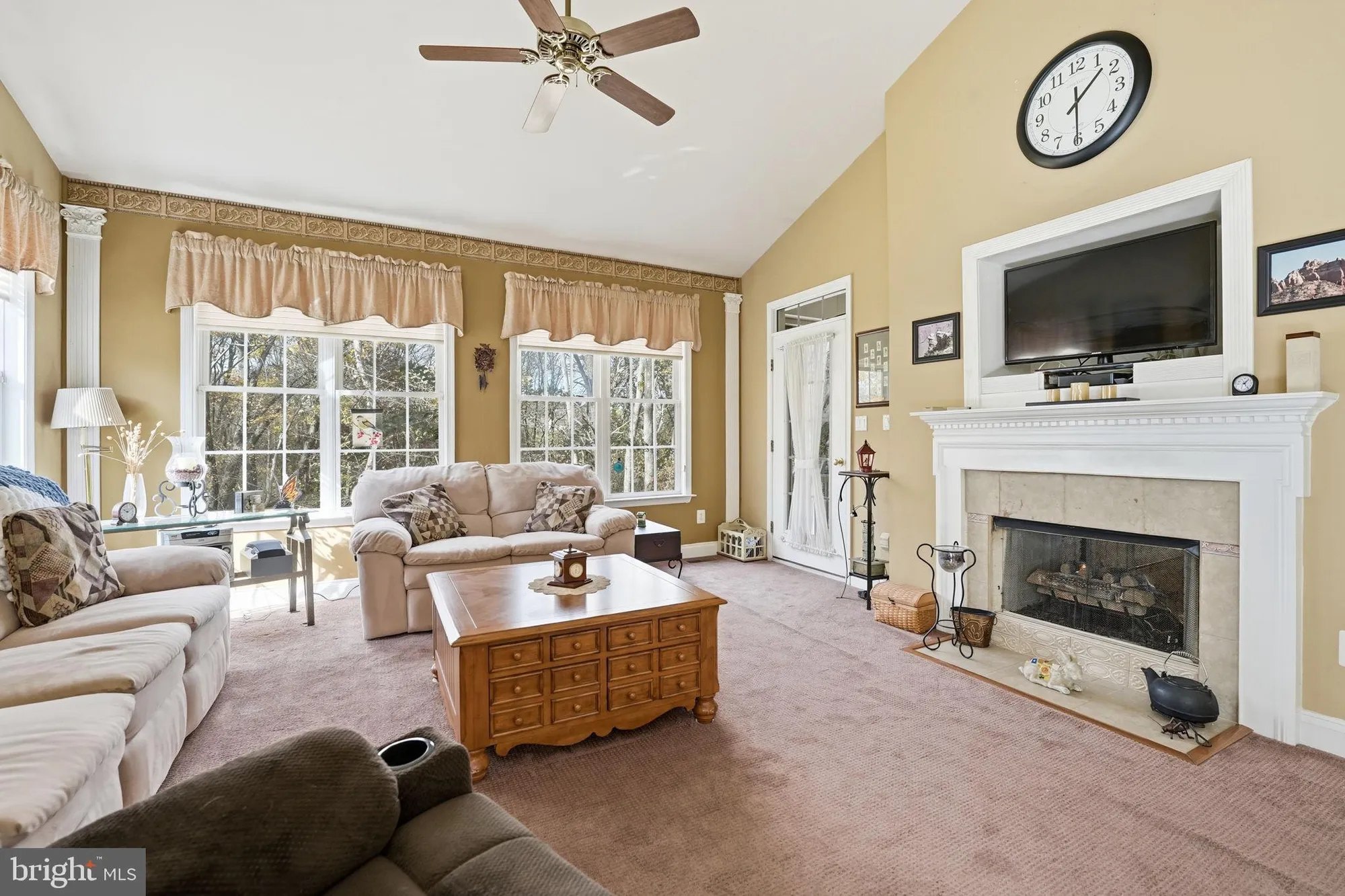 Property Slideshow image 19 of 51 | 13753 tuscarora ct, Gainesville, VA, 20155