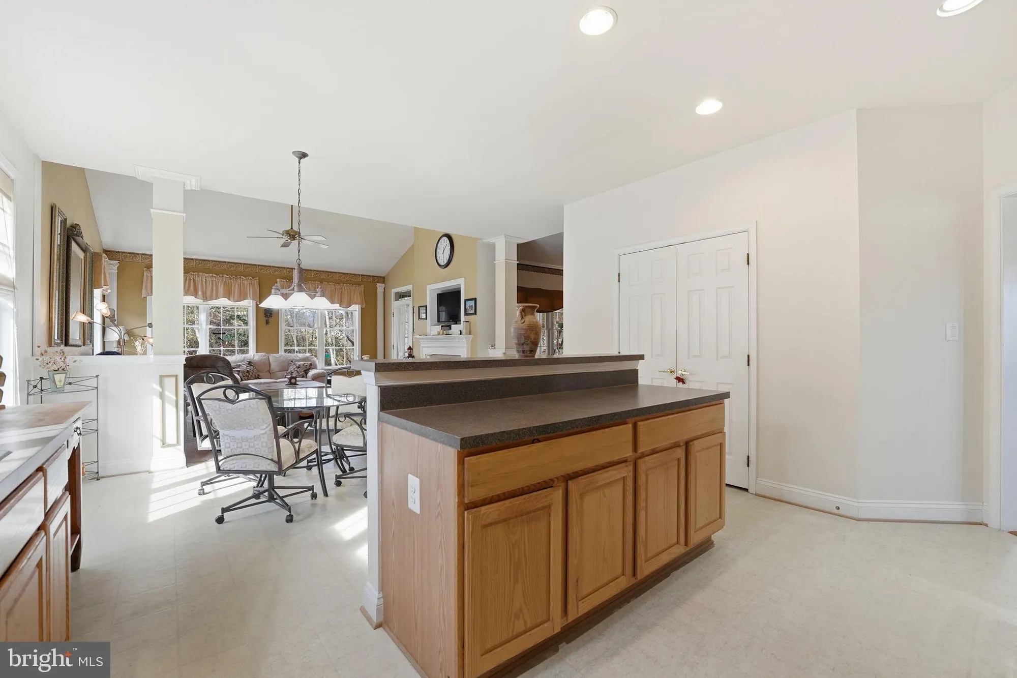 Property Slideshow image 15 of 51 | 13753 tuscarora ct, Gainesville, VA, 20155