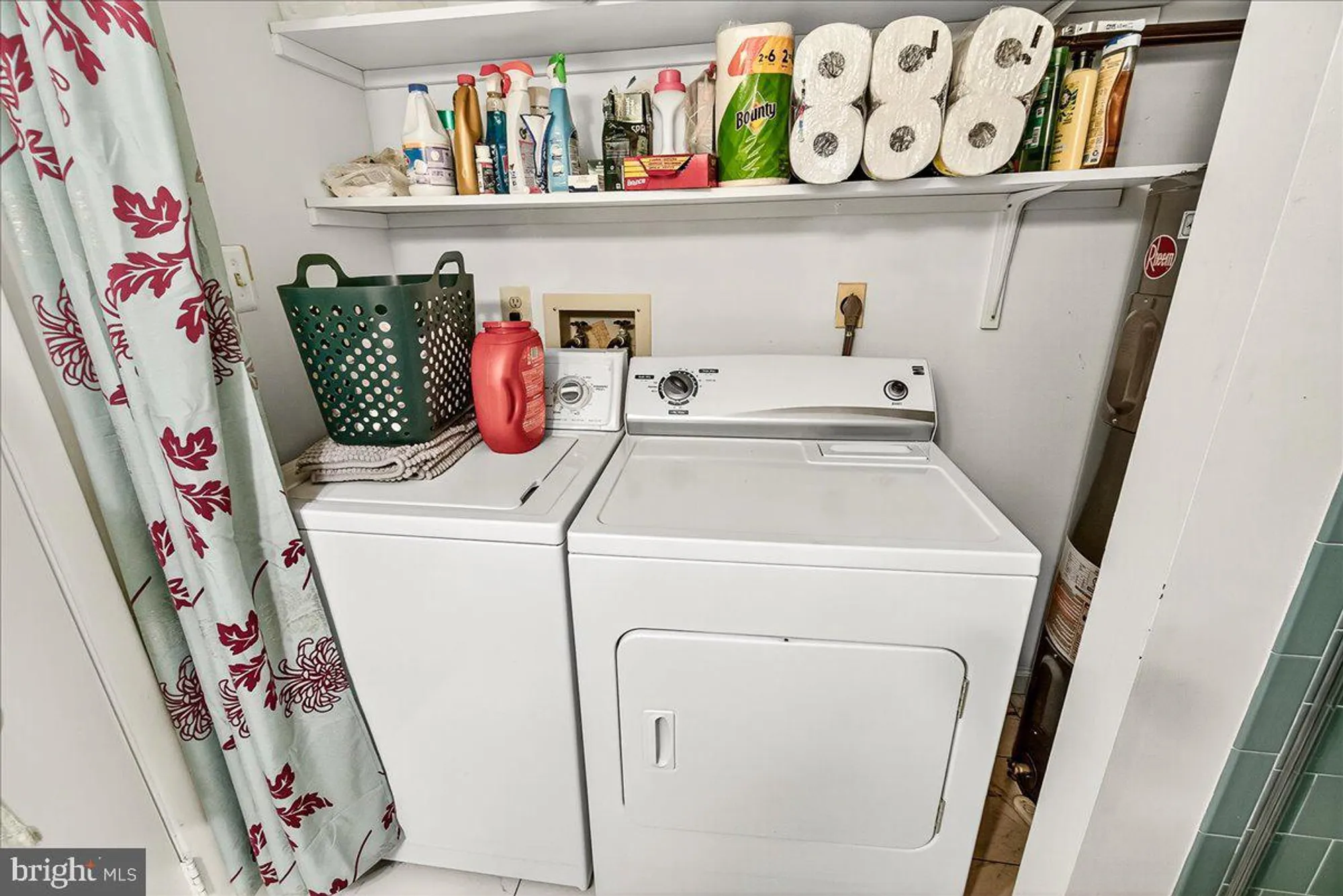 Property Slideshow image 17 of 96 | 7006 arbor dr, Frederick, MD, 21703