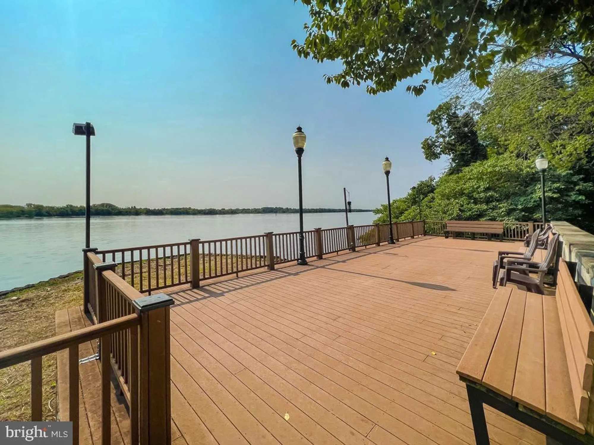 Property Slideshow image 11 of 17 | 6204 delaire landing rd 204, Philadelphia, PA, 19114