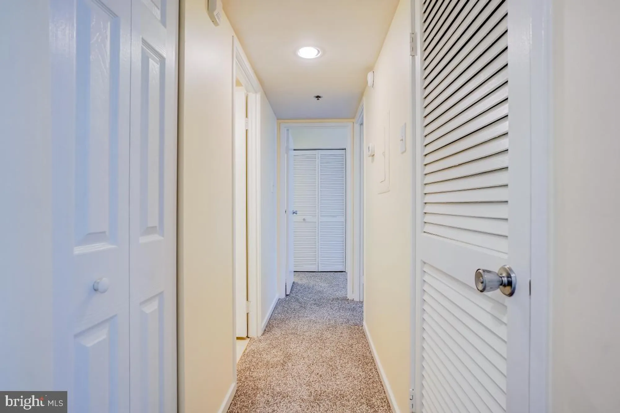 Property Slideshow image 22 of 34 | 2921 n leisure world blvd 1-226, Silver Spring, MD, 20906