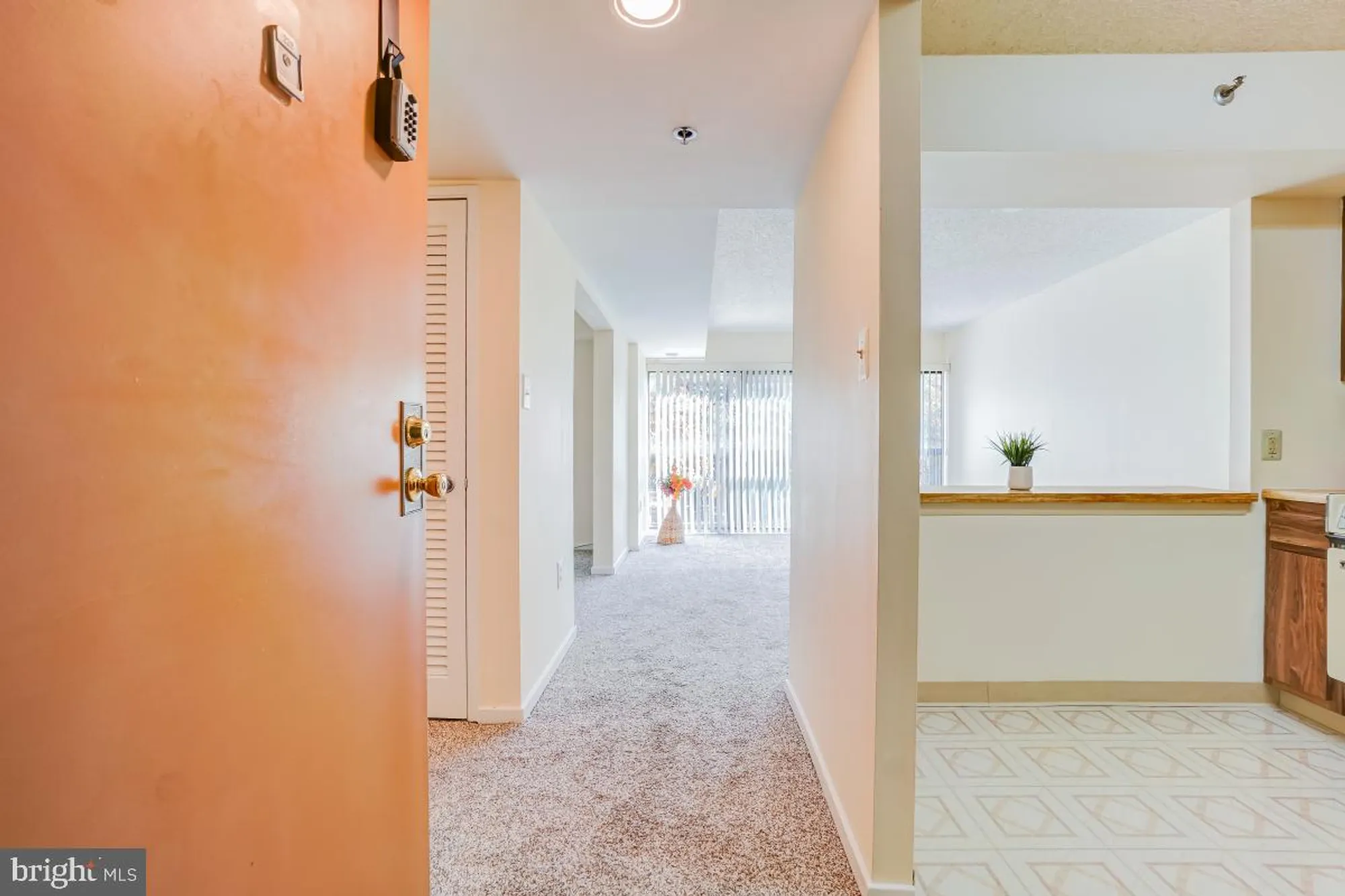 Property Slideshow image 3 of 34 | 2921 n leisure world blvd 1-226, Silver Spring, MD, 20906