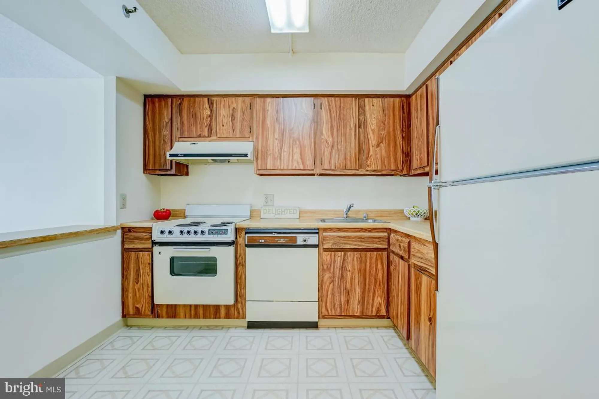 Property Slideshow image 5 of 34 | 2921 n leisure world blvd 1-226, Silver Spring, MD, 20906