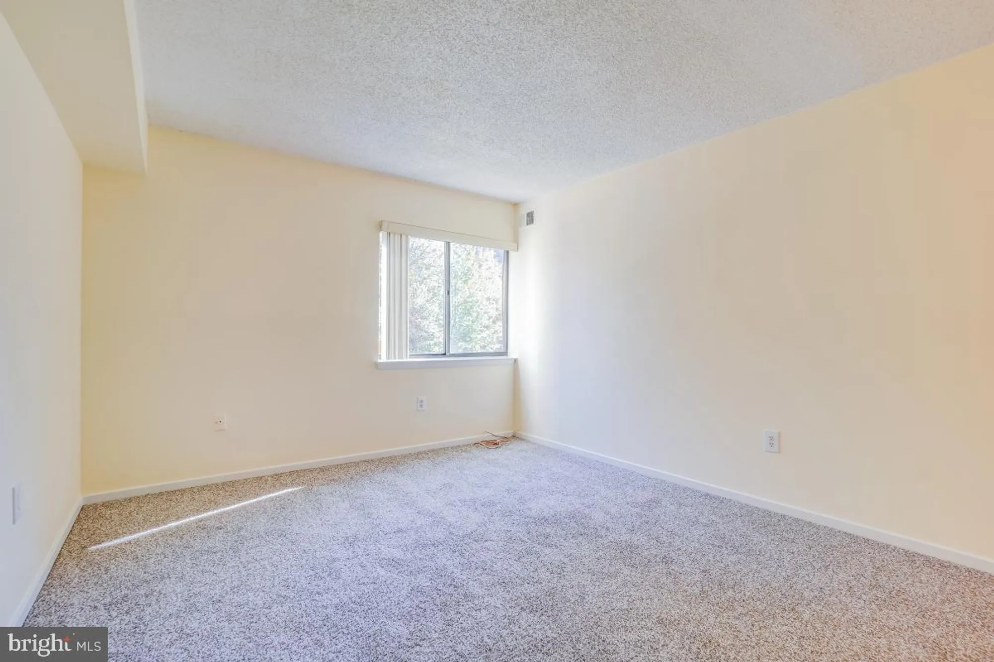 Property Slideshow image 25 of 34 | 2921 n leisure world blvd 1-226, Silver Spring, MD, 20906