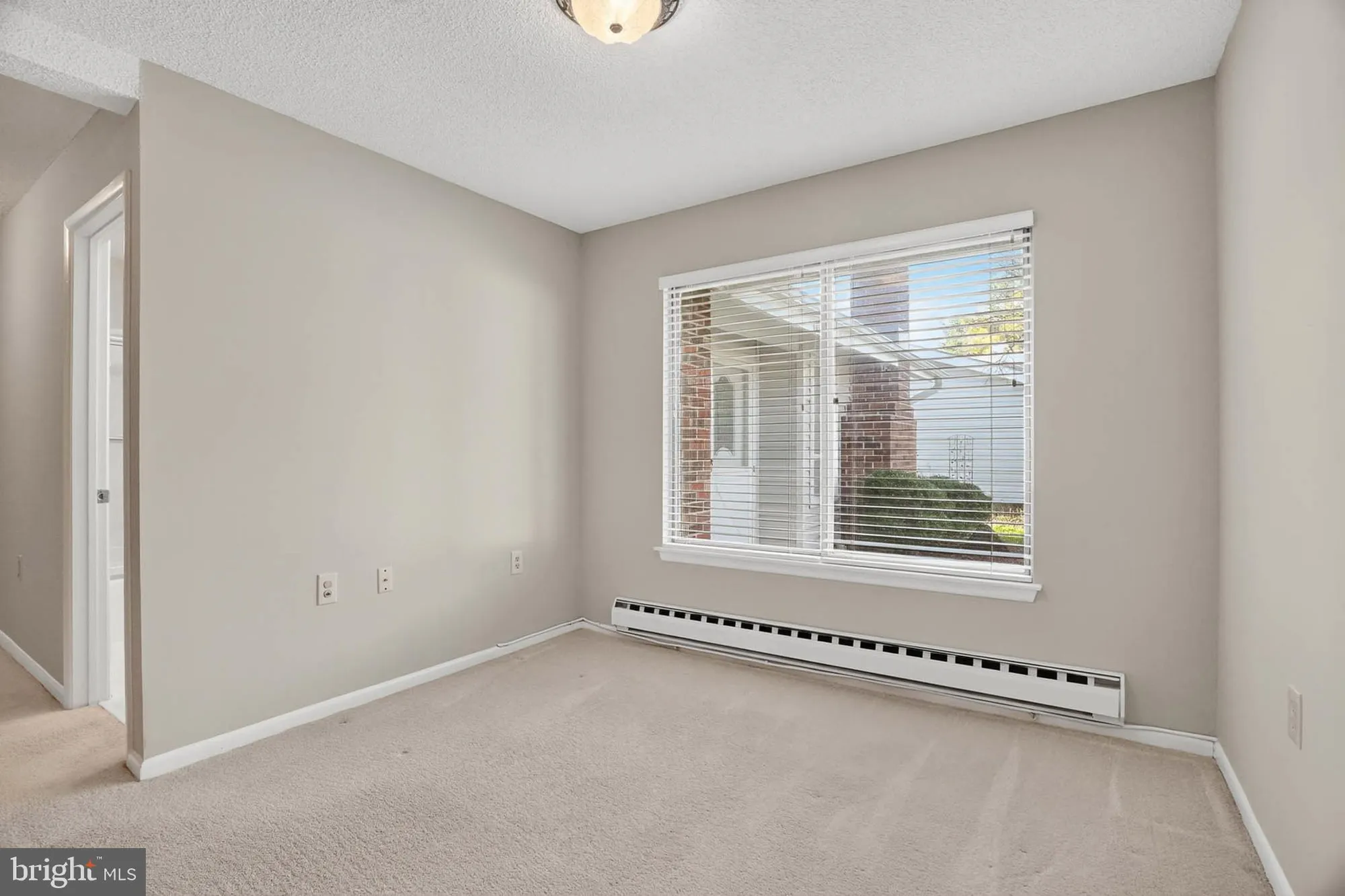 Property Slideshow image 21 of 32 | 3416 island creek ct 127-c, Silver Spring, MD, 20906