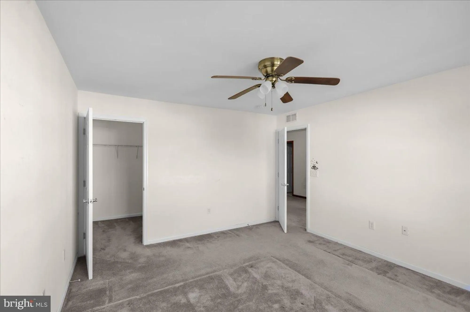 Property Slideshow image 30 of 39 | 124 village dr, Blandon, PA, 19510