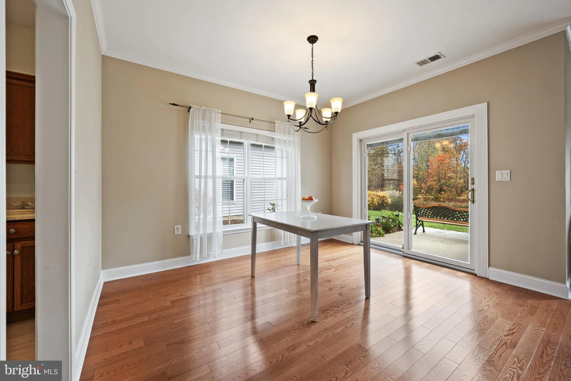 Property Slideshow image 15 of 45 | 6 grande blvd, Princeton Junction, NJ, 08550