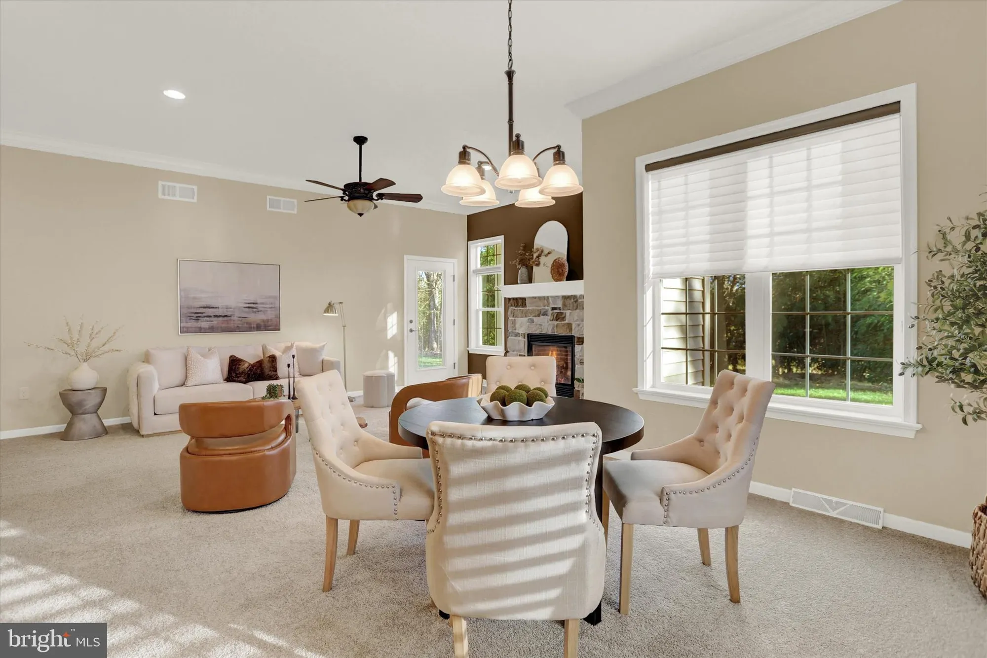 Property Slideshow image 13 of 54 | 226 carmella dr, Mechanicsburg, PA, 17050