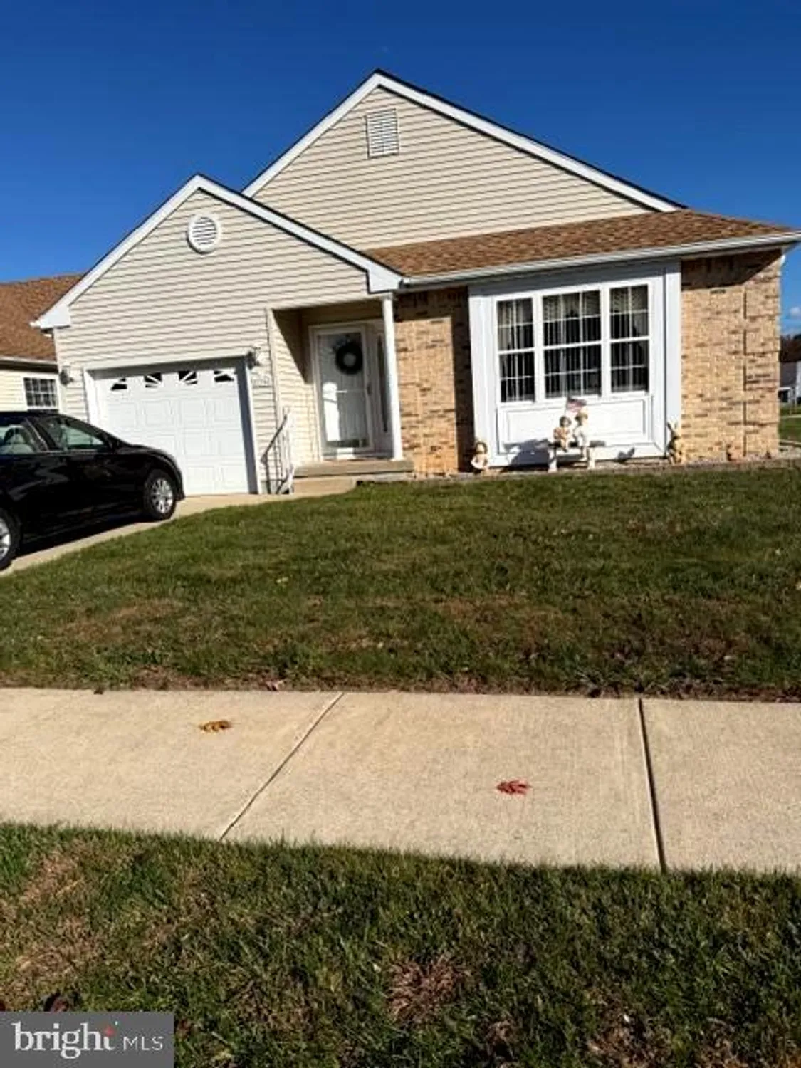 Property Slideshow image 1 of 11 | 734 virgin island dr, Williamstown, NJ, 08094