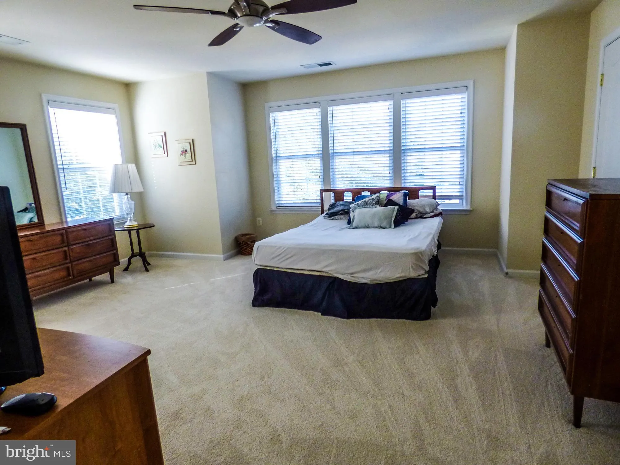 Property Slideshow image 25 of 32 | 44529 blueridge meadows dr, Ashburn, VA, 20147