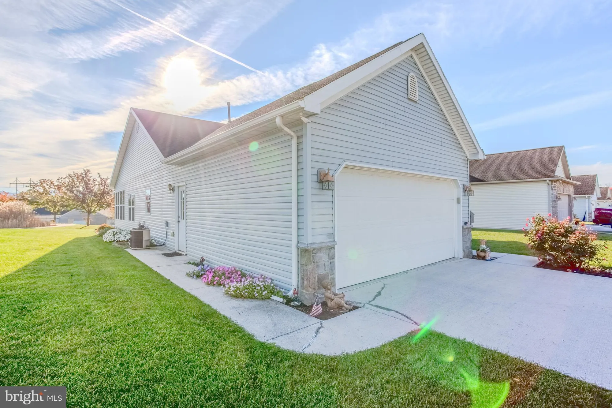 Property Slideshow image 4 of 23 | 33 lantern ln, Shippensburg, PA, 17257