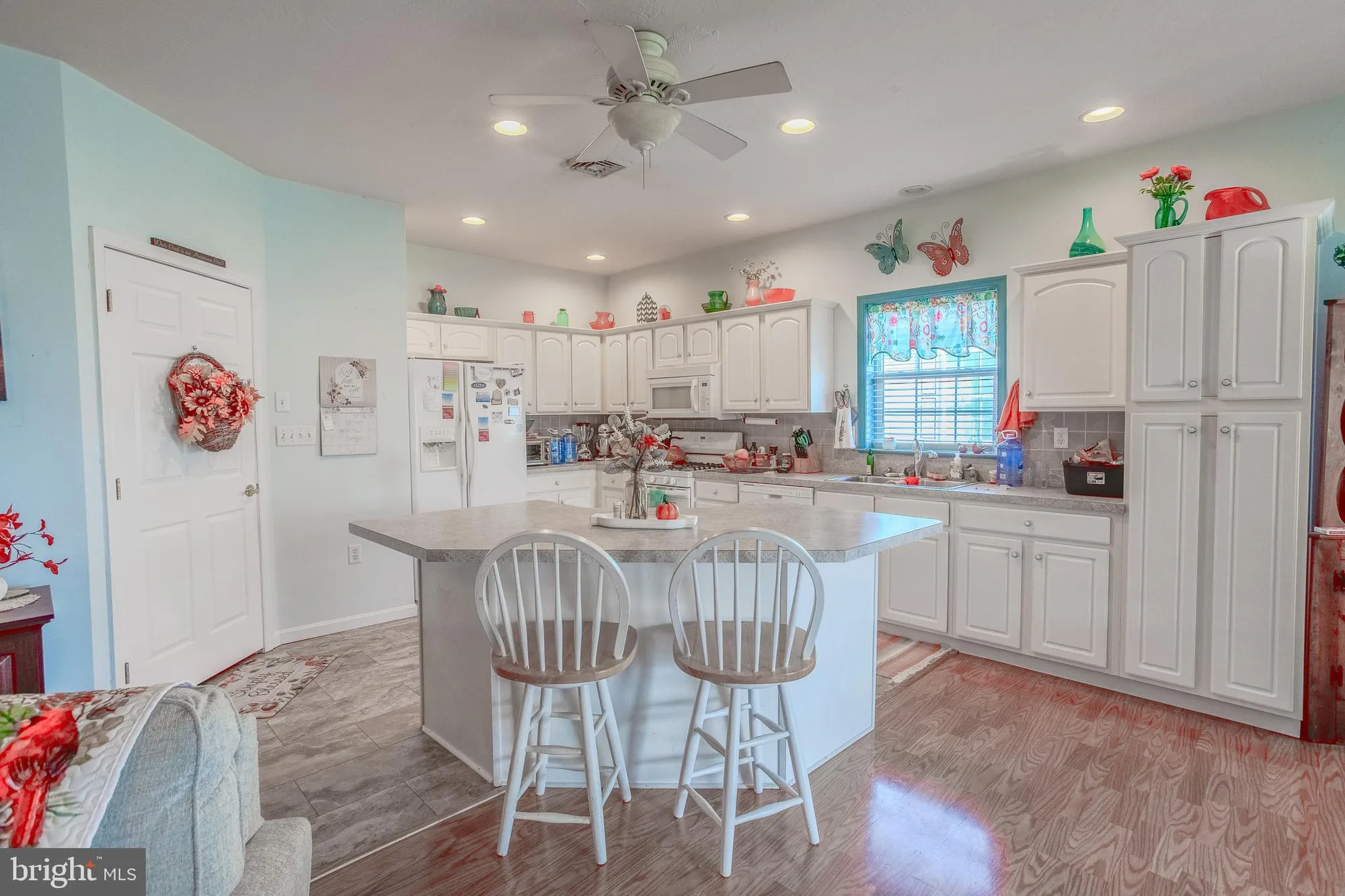 Property Slideshow image 11 of 23 | 33 lantern ln, Shippensburg, PA, 17257