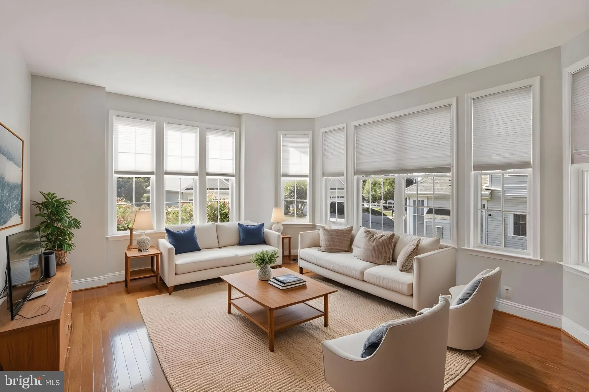 Property Slideshow image 6 of 50 | 17680 glass ridge pl, Gainesville, VA, 20155