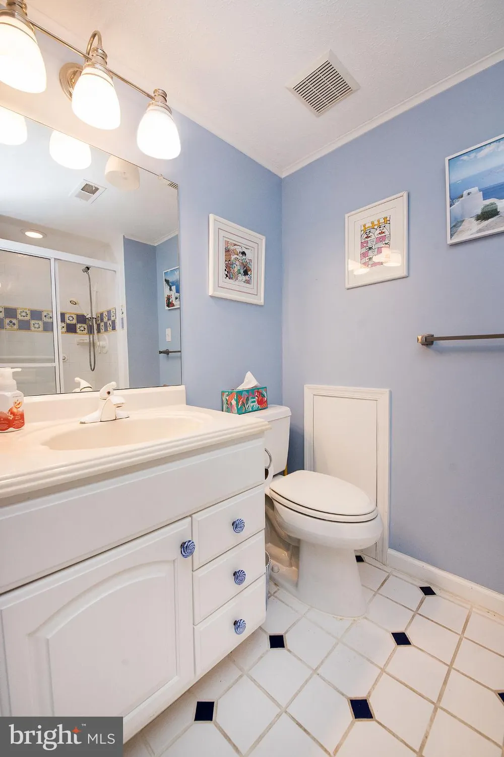 Property Slideshow image 27 of 39 | 420 elderberry ct, Mount Laurel, NJ, 08054