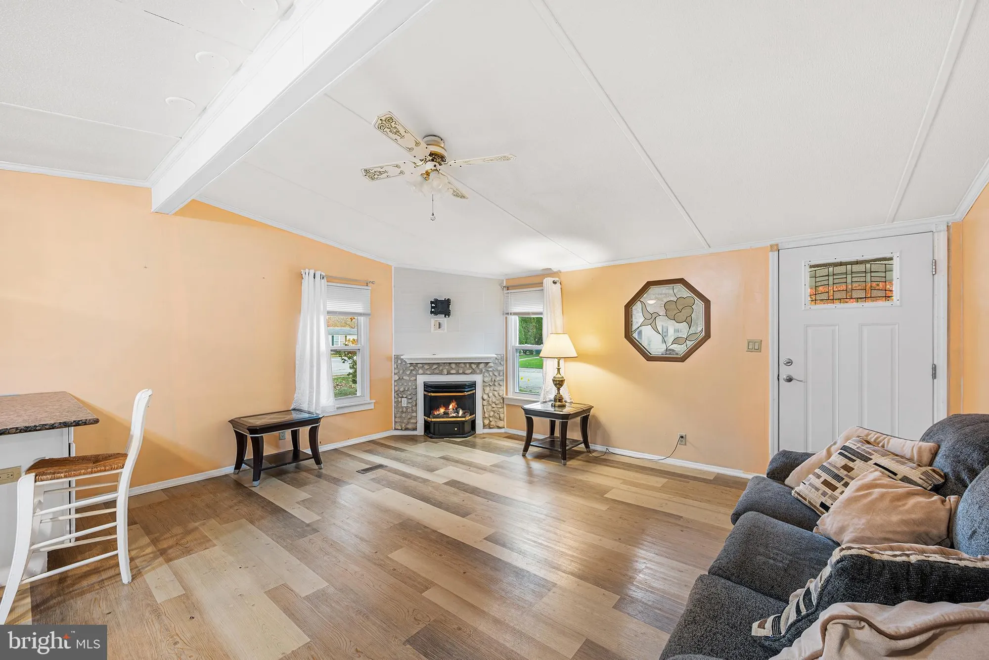 Property Slideshow image 4 of 27 | 4 locust ct, Mays Landing, NJ, 08330