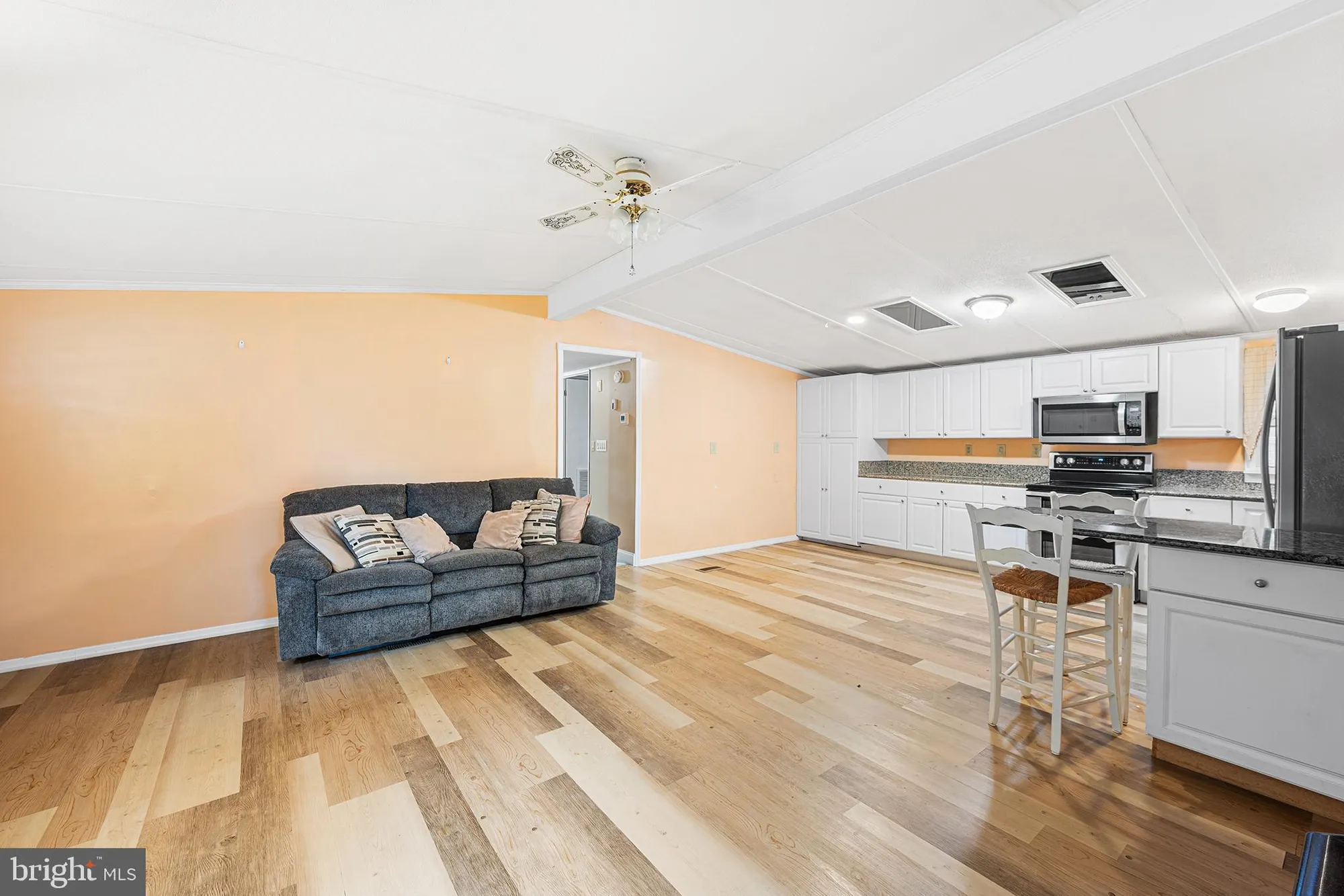 Property Slideshow image 5 of 27 | 4 locust ct, Mays Landing, NJ, 08330