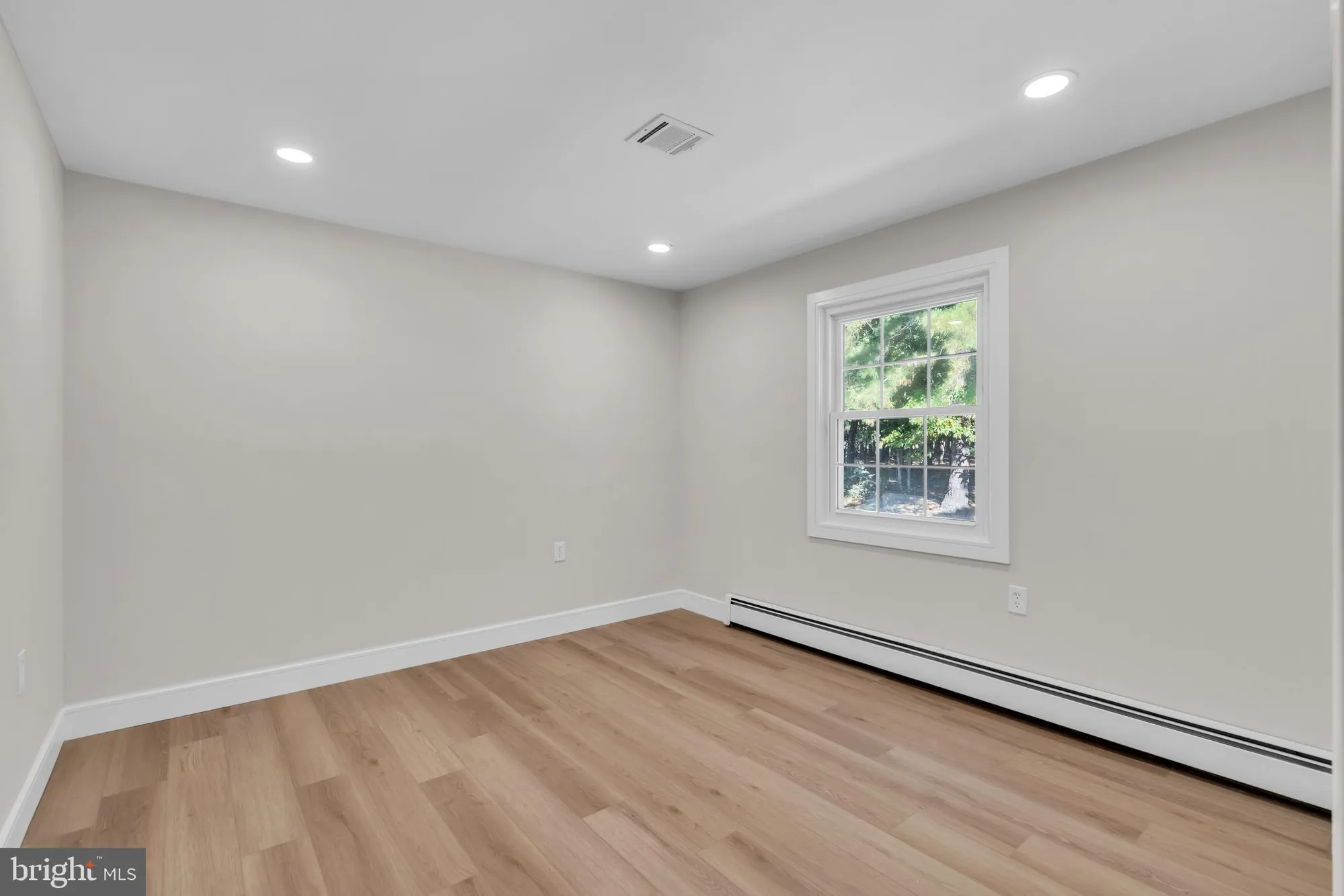 Property Slideshow image 19 of 26 | 145 cabrillo blvd, Toms River, NJ, 08757