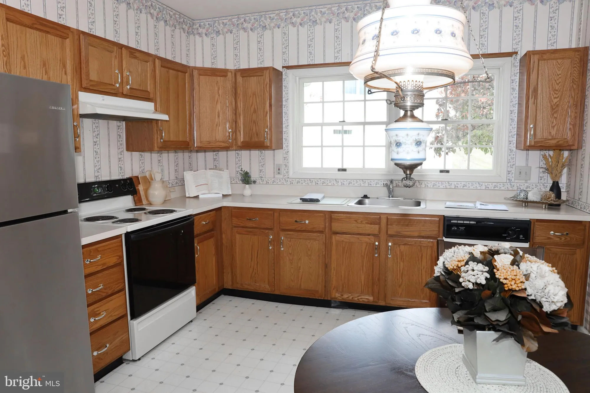 Property Slideshow image 14 of 40 | 11 covered bridge cir, Columbus, NJ, 08022