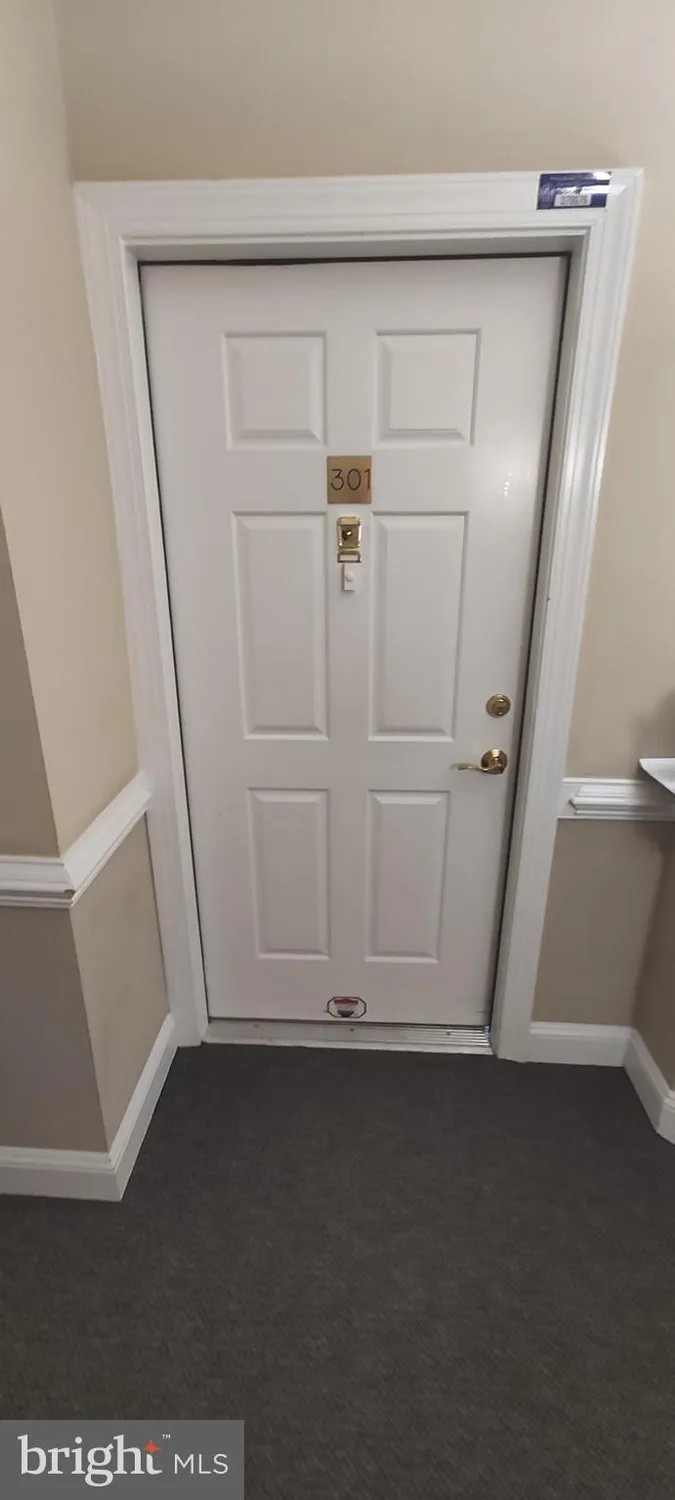 Property Slideshow image 2 of 46 | 1 cameron grove blvd 301, Upper Marlboro, MD, 20774