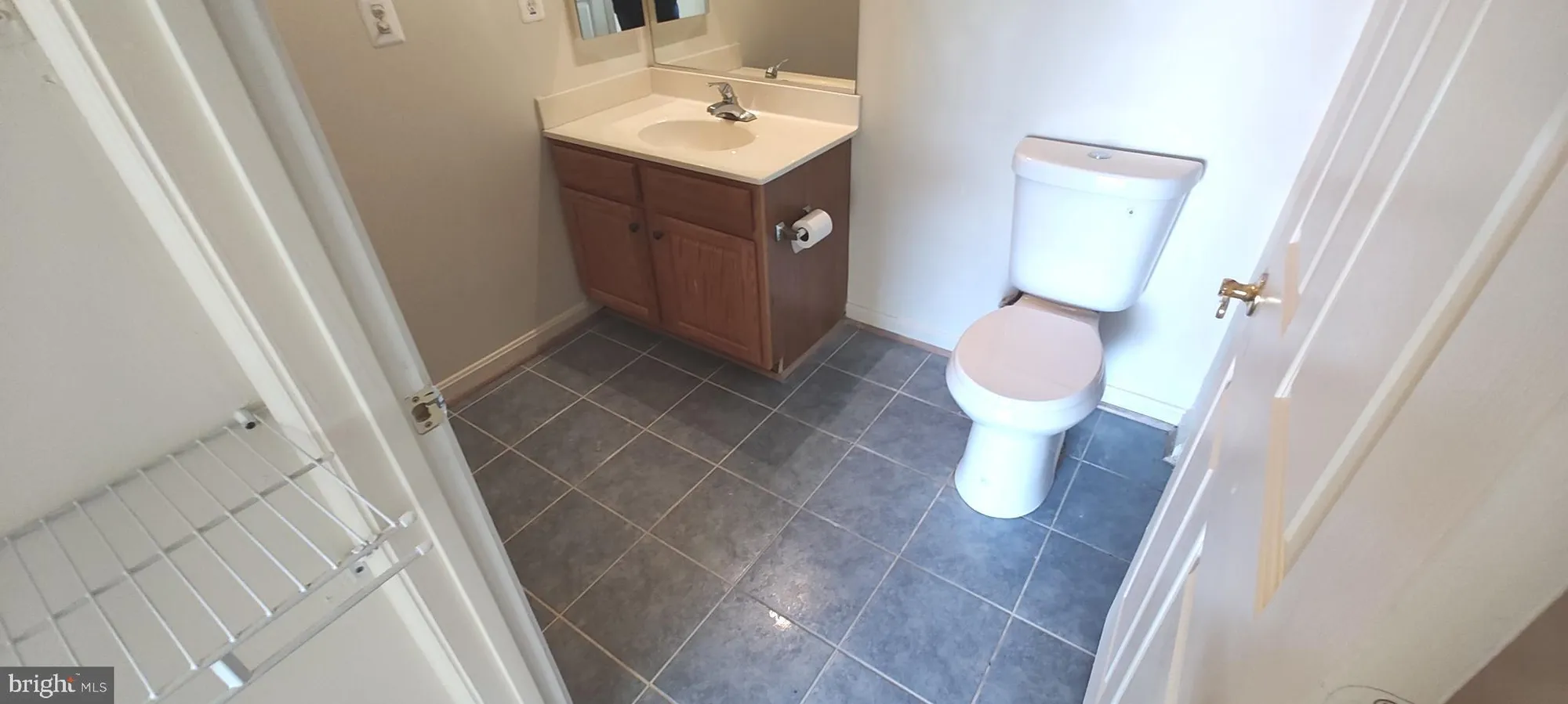 Property Slideshow image 24 of 46 | 1 cameron grove blvd 301, Upper Marlboro, MD, 20774