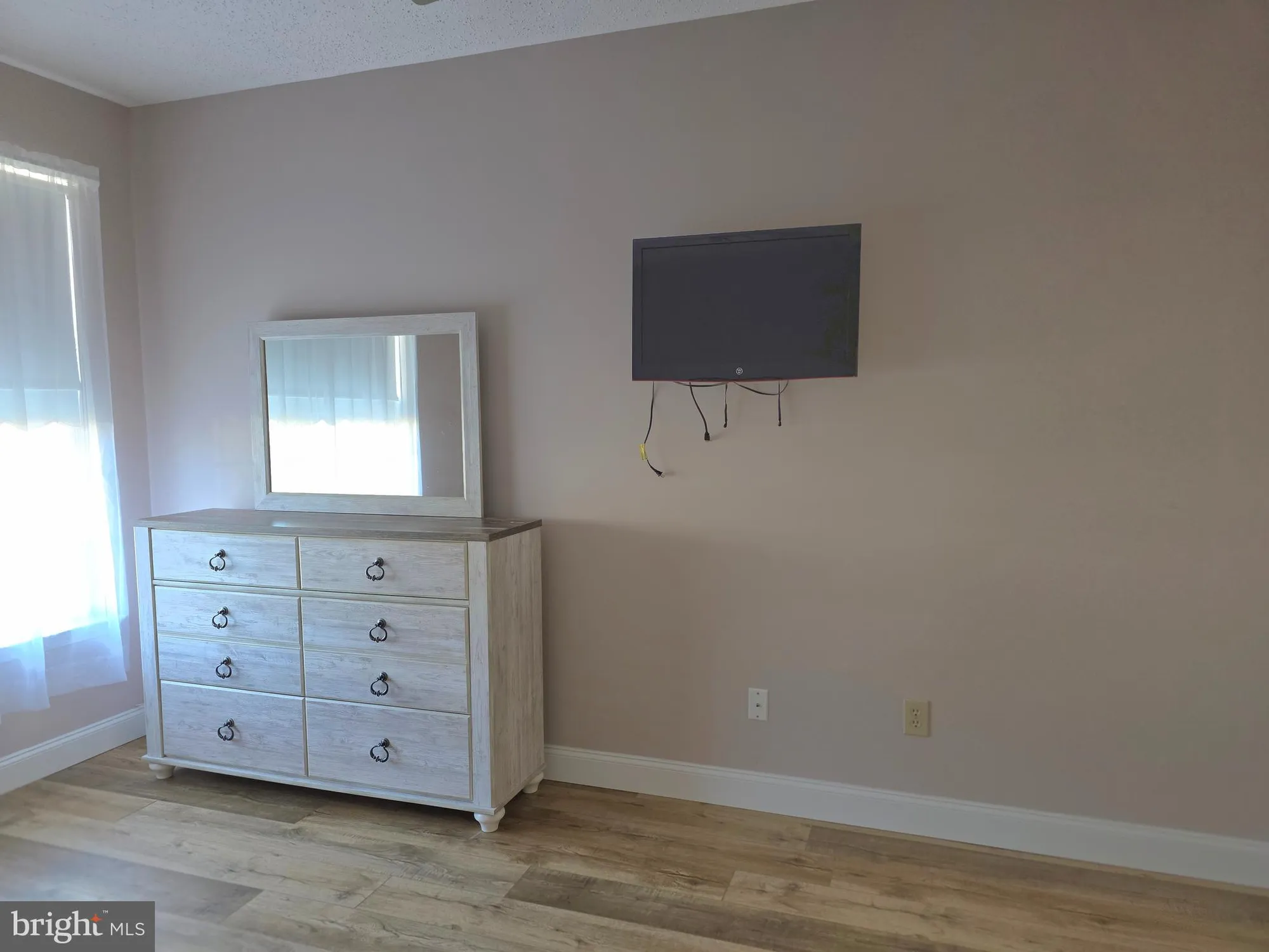 Property Slideshow image 35 of 41 | 61 sandpiper rd, Barnegat, NJ, 08005