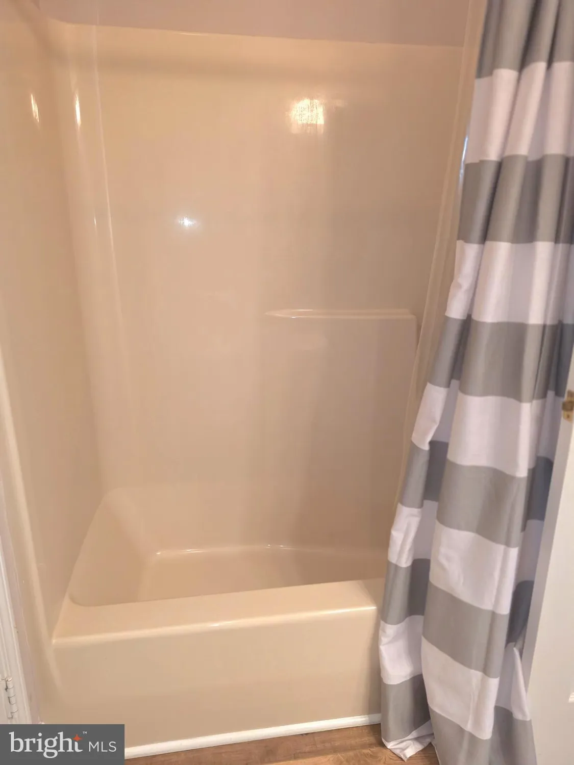 Property Slideshow image 24 of 41 | 61 sandpiper rd, Barnegat, NJ, 08005