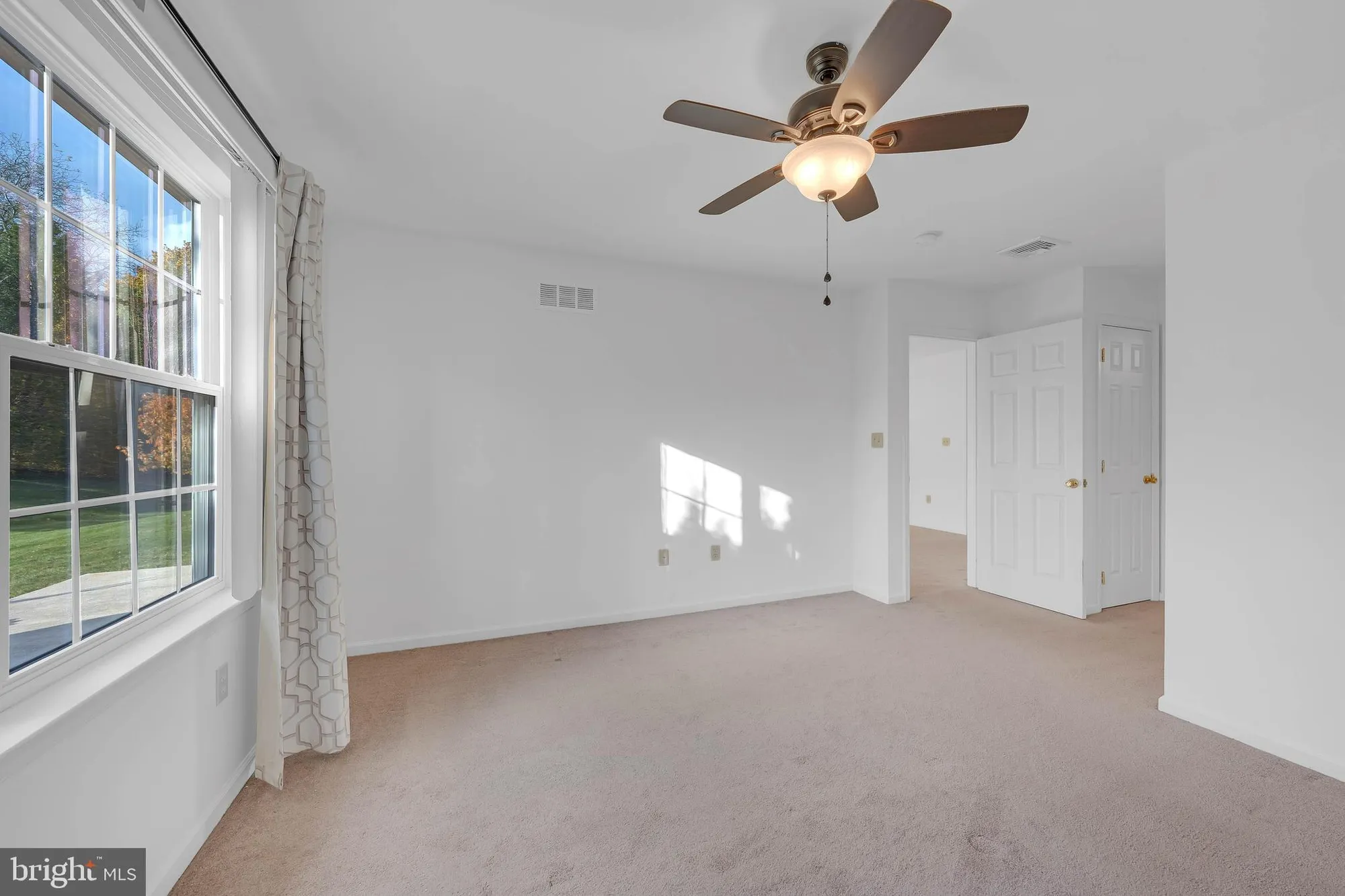 Property Slideshow image 14 of 31 | 4212 belmont cir, Whitehall, PA, 18052
