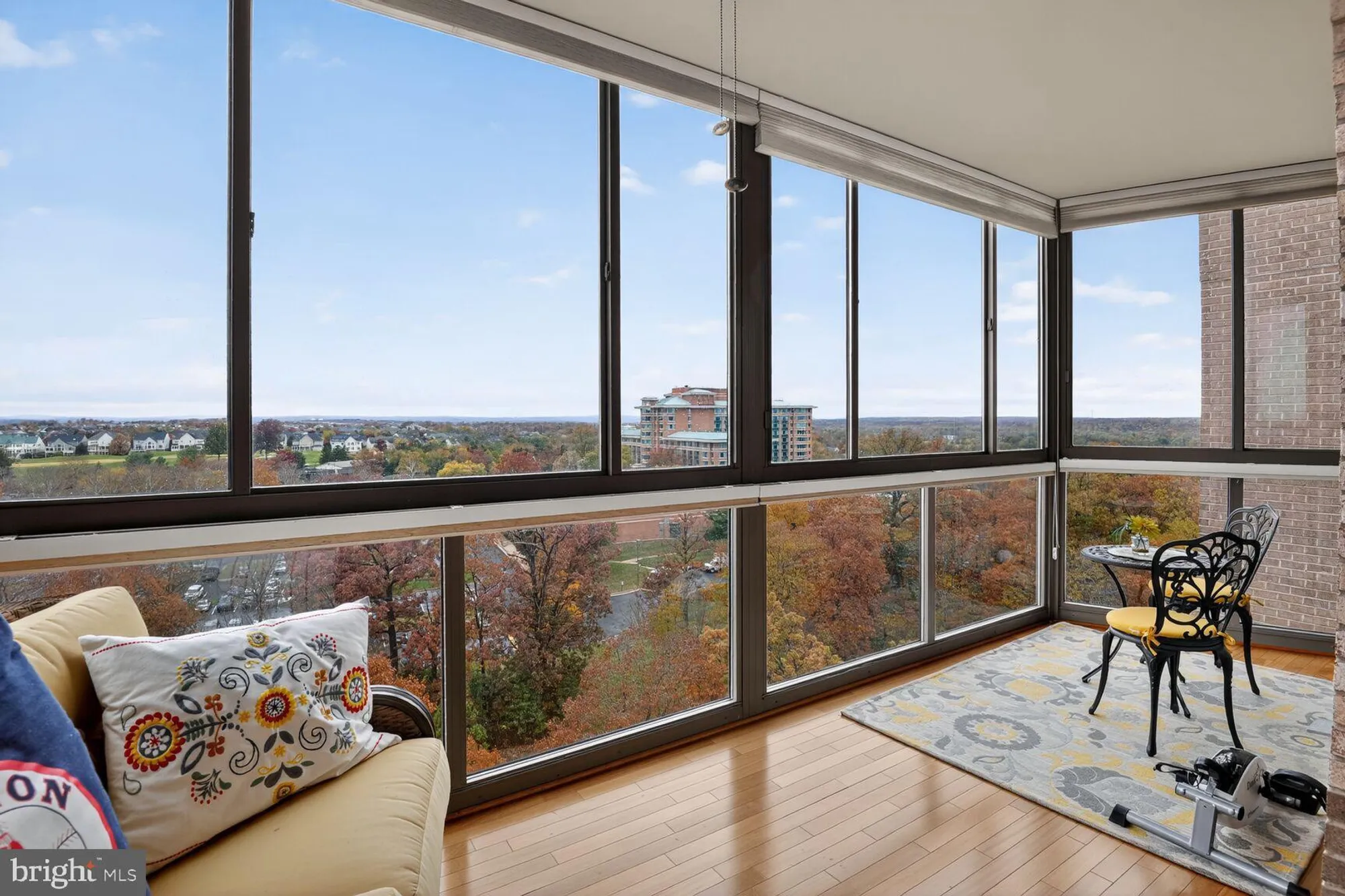 Property Slideshow image 1 of 16 | 19365 cypress ridge ter unit 1022, Leesburg, VA, 20176