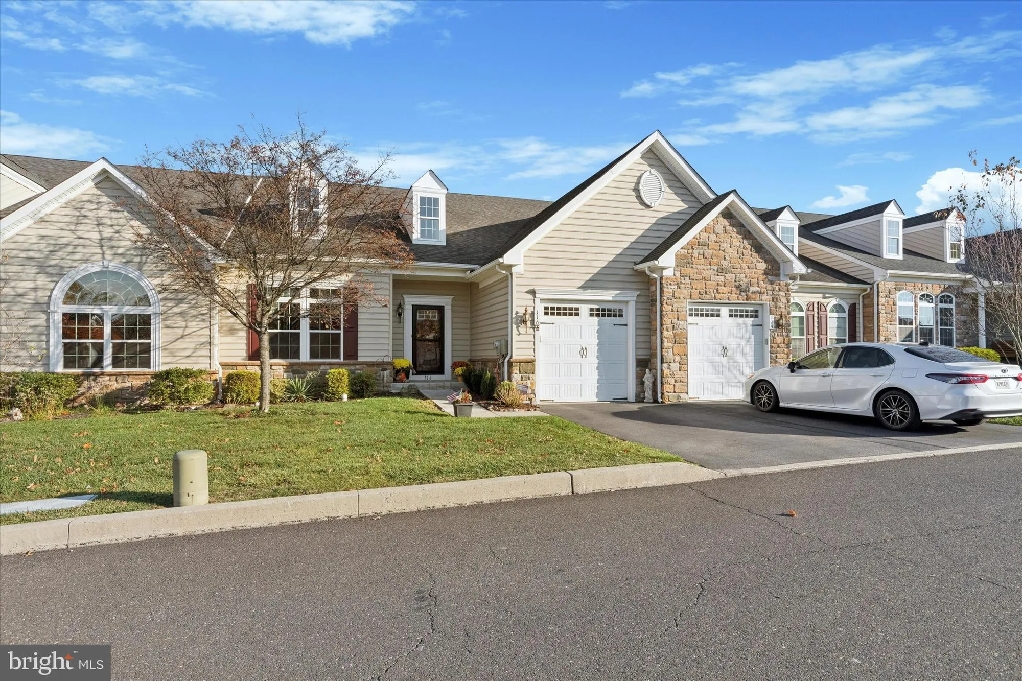 Property Slideshow image 2 of 57 | 116 brindle ct, Norristown, PA, 19403