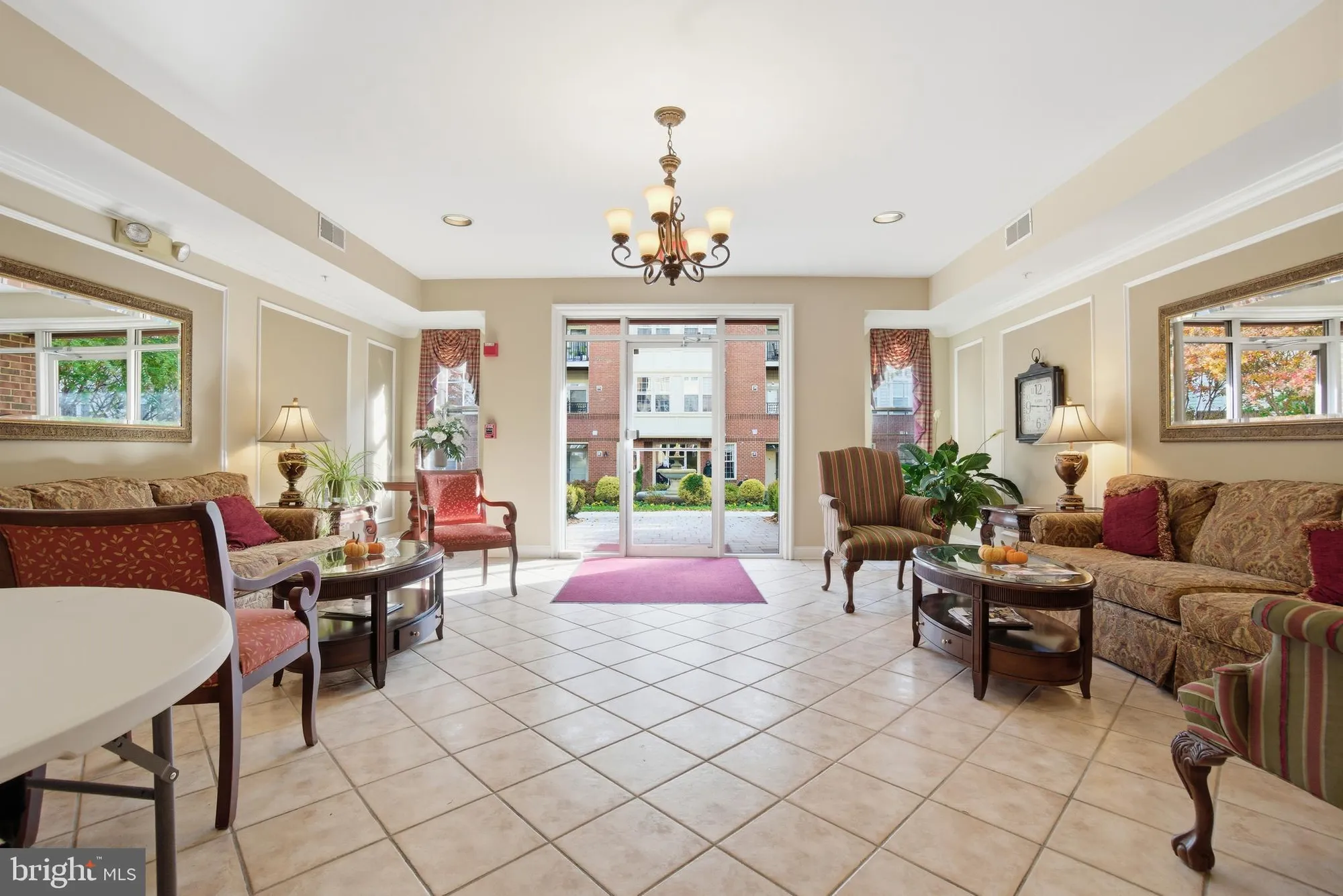 Property Slideshow image 7 of 52 | 2540 kensington gdns unit 303, Ellicott City, MD, 21043
