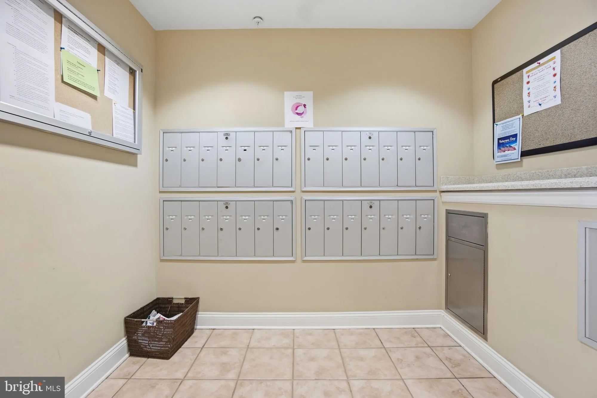 Property Slideshow image 11 of 52 | 2540 kensington gdns unit 303, Ellicott City, MD, 21043