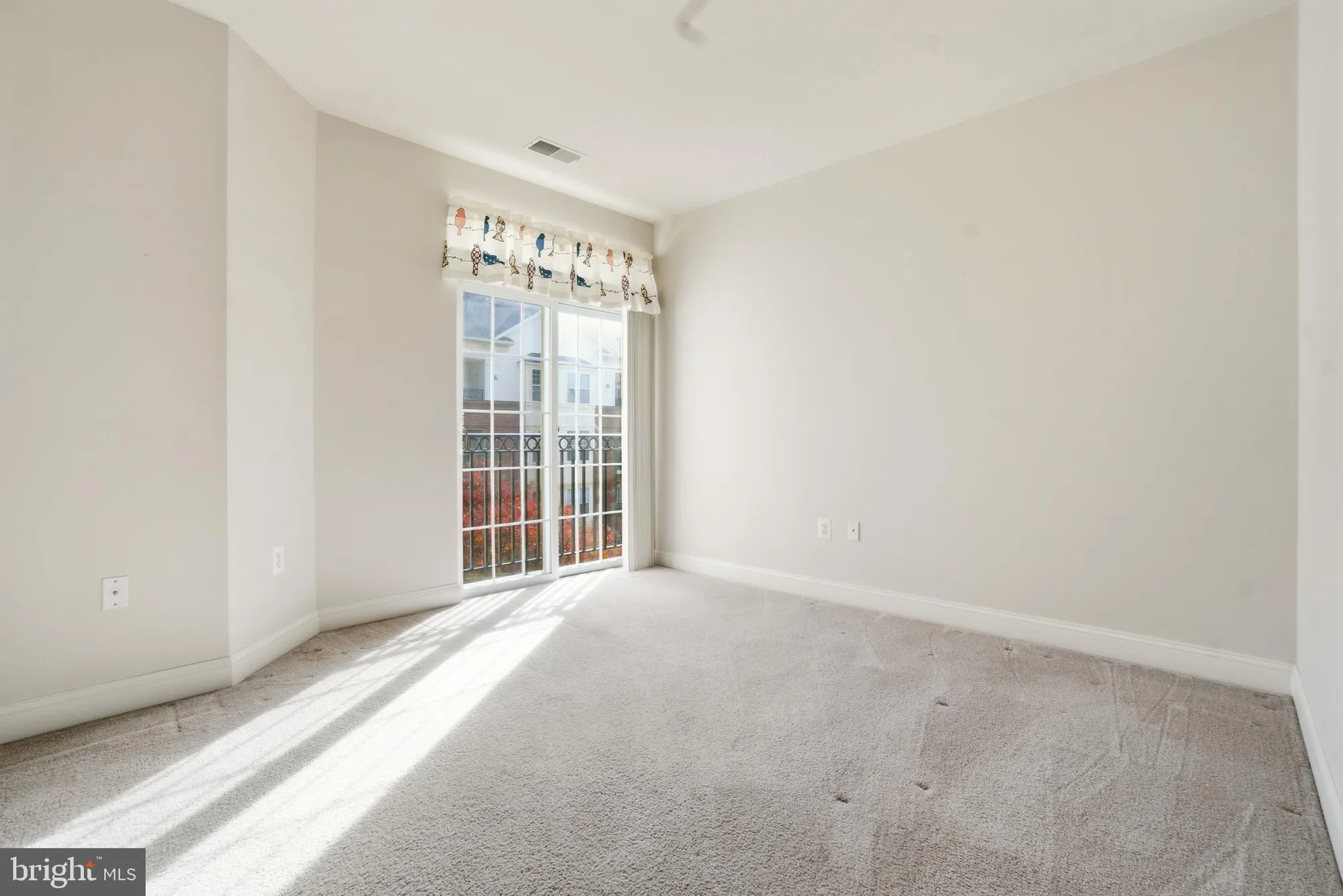 Property Slideshow image 36 of 52 | 2540 kensington gdns unit 303, Ellicott City, MD, 21043