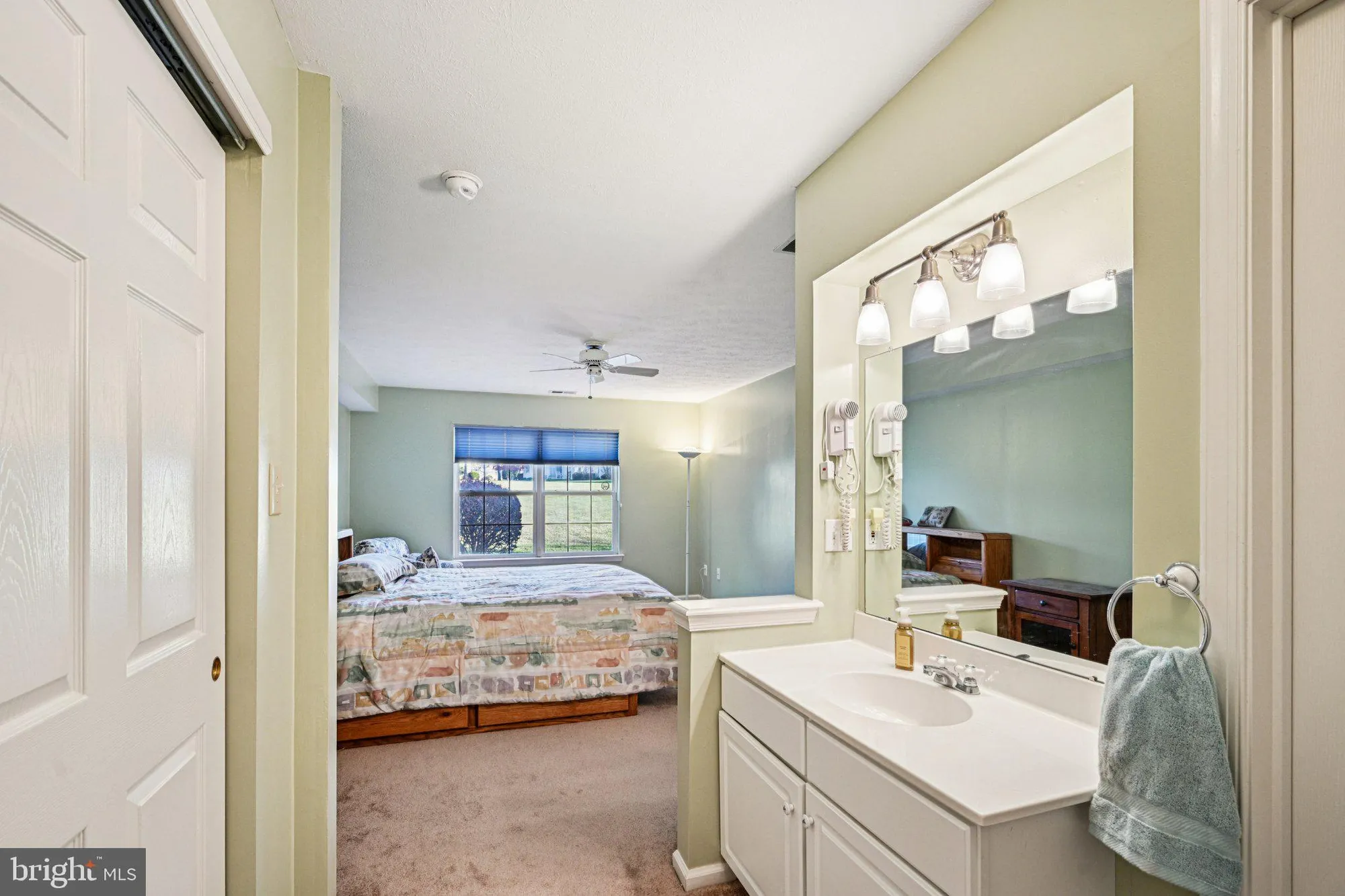 Property Slideshow image 31 of 53 | 17 peppergrass dr, Mount Laurel, NJ, 08054