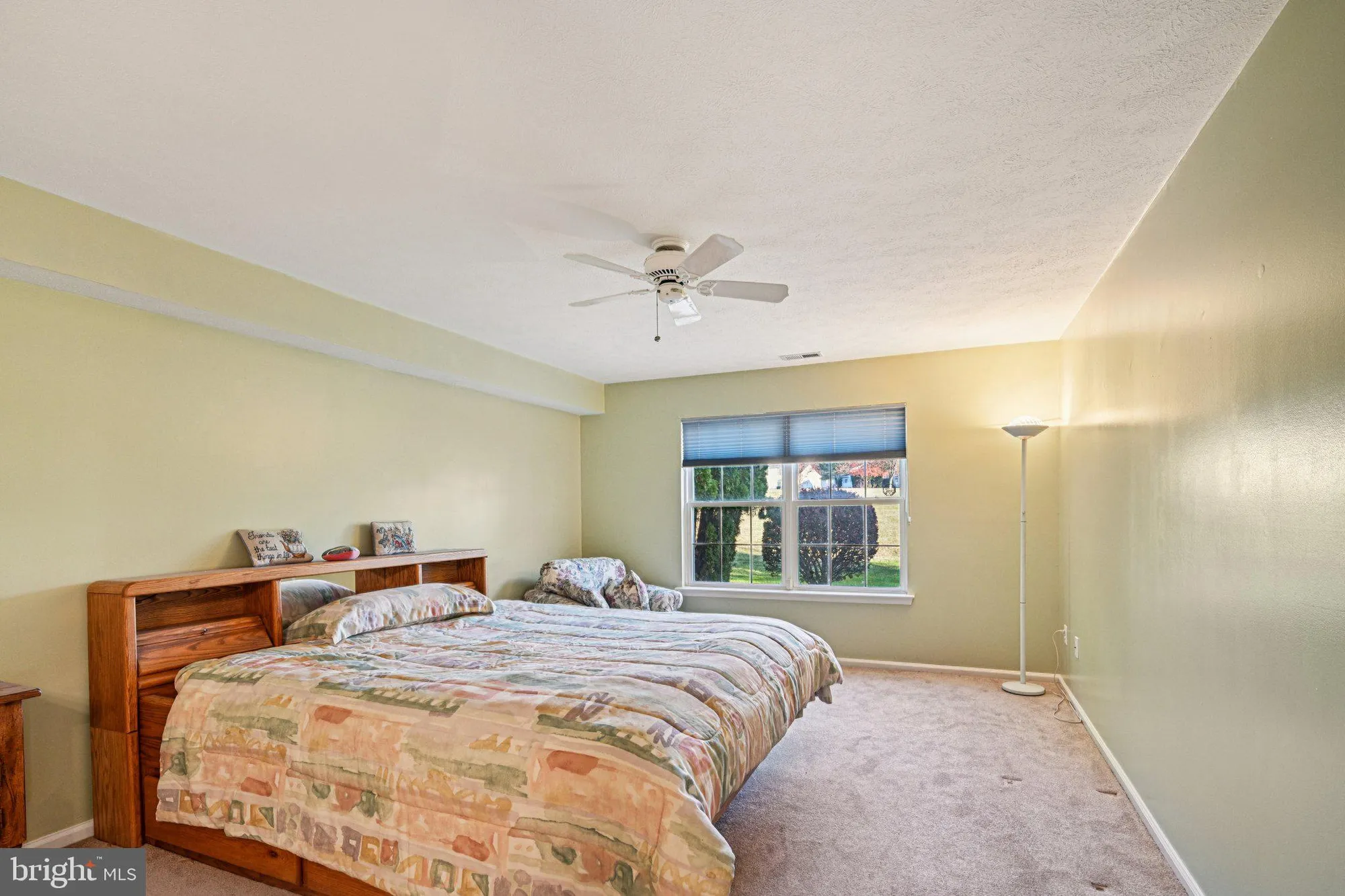 Property Slideshow image 27 of 53 | 17 peppergrass dr, Mount Laurel, NJ, 08054