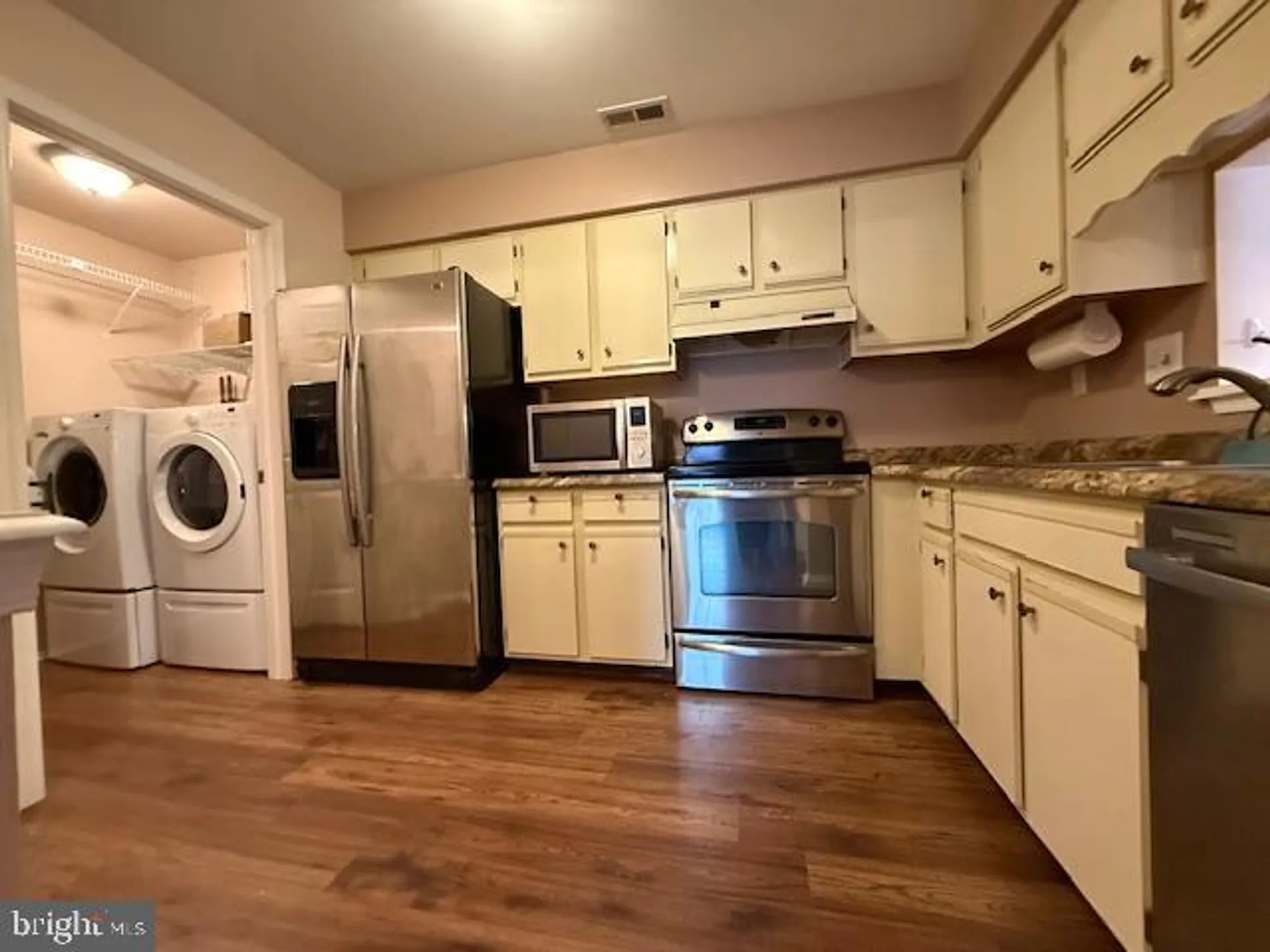 Property Slideshow image 6 of 18 | 1201 ginger ct # a, Mount Laurel, NJ, 08054