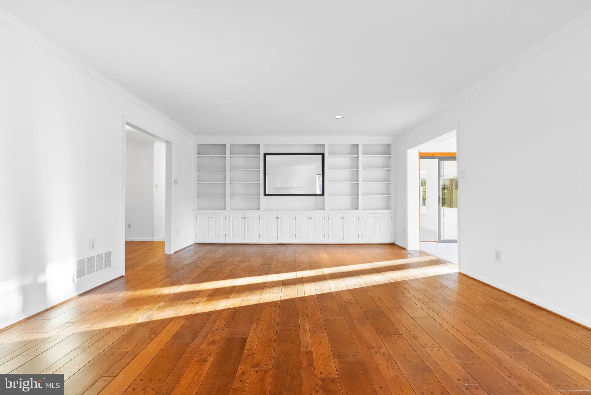 Property Slideshow image 6 of 52 | 254 chatham way # 254, West Chester, PA, 19380