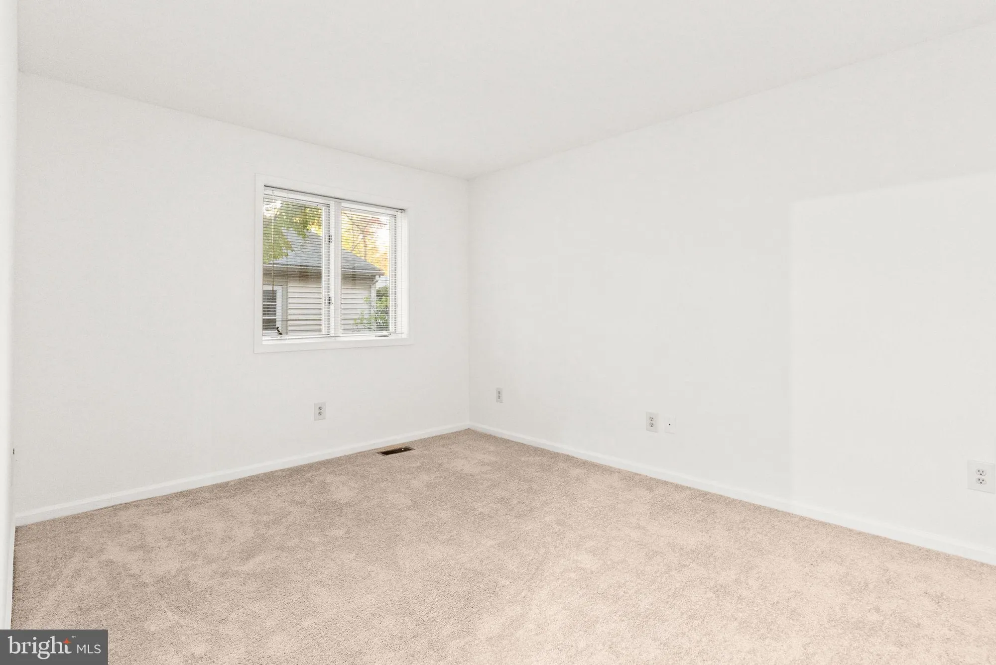 Property Slideshow image 33 of 52 | 254 chatham way # 254, West Chester, PA, 19380