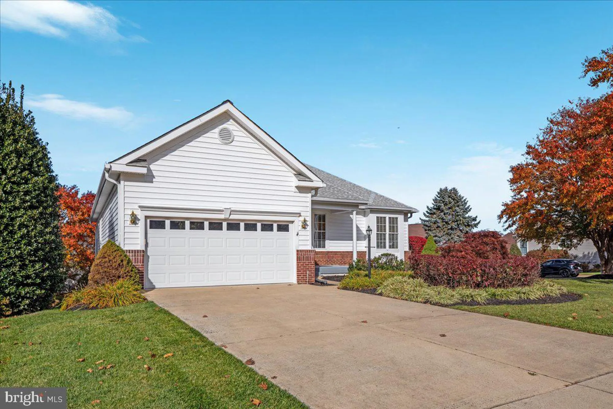 Property Slideshow image 2 of 84 | 13612 ryton ridge ln, Gainesville, VA, 20155