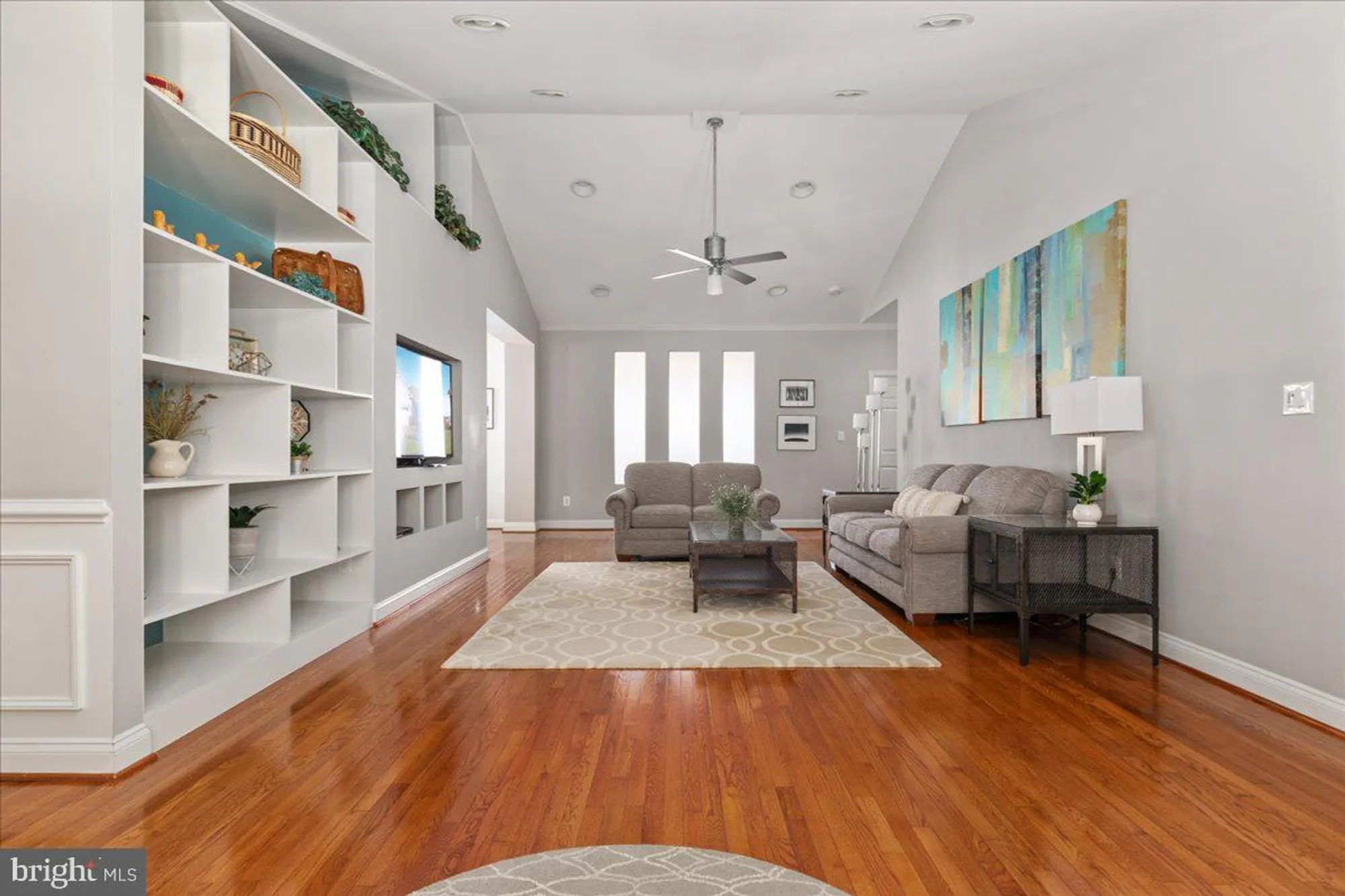 Property Slideshow image 12 of 84 | 13612 ryton ridge ln, Gainesville, VA, 20155