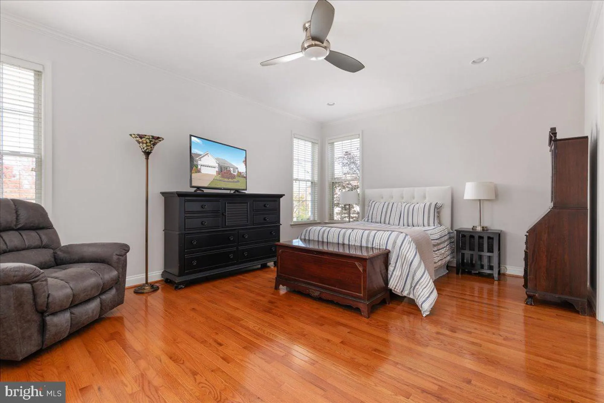 Property Slideshow image 26 of 84 | 13612 ryton ridge ln, Gainesville, VA, 20155