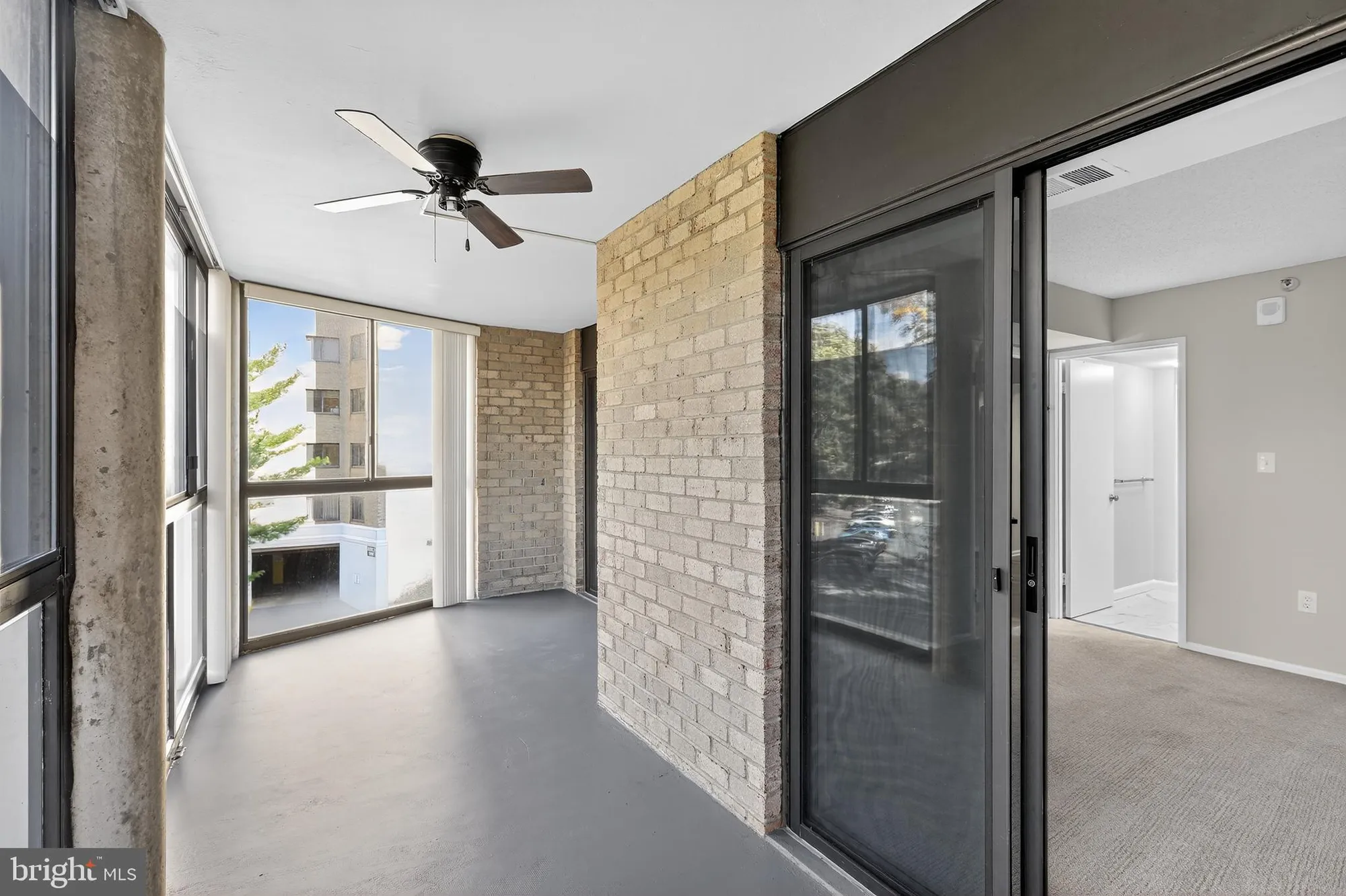 Property Slideshow image 38 of 40 | 15101 interlachen dr 1-326, Silver Spring, MD, 20906